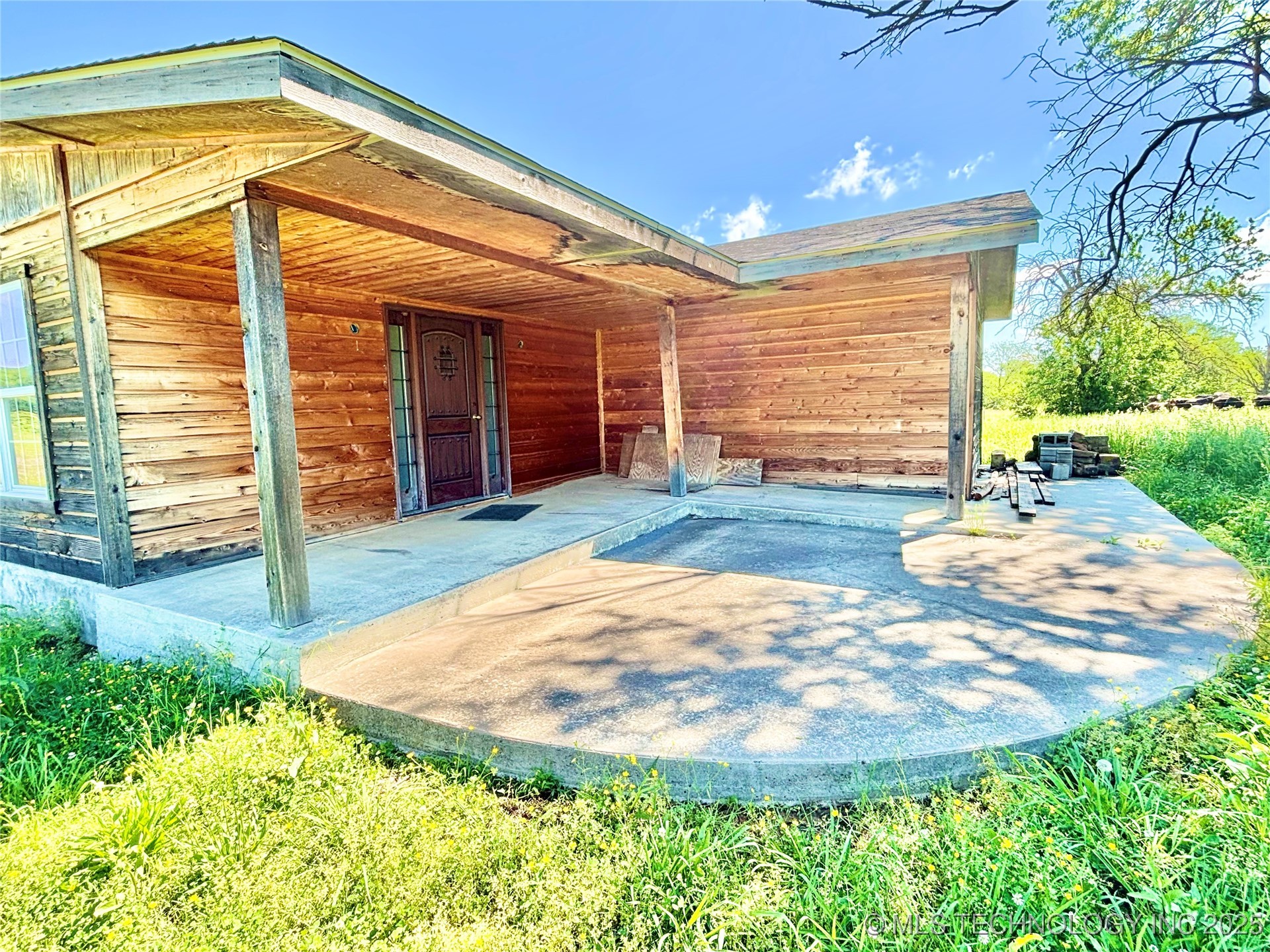 10054 W Perry Road Property Photo 3