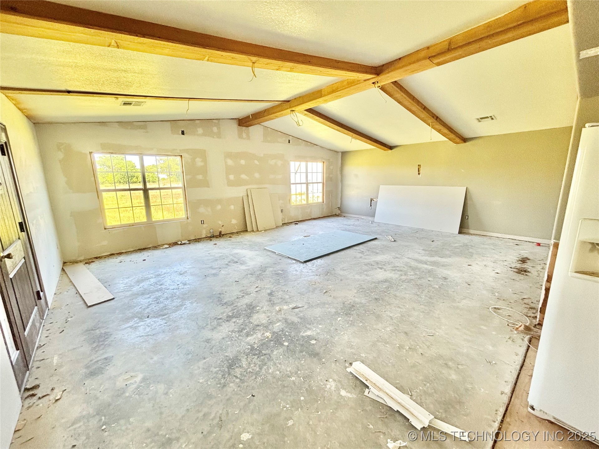 10054 W Perry Road Property Photo 5