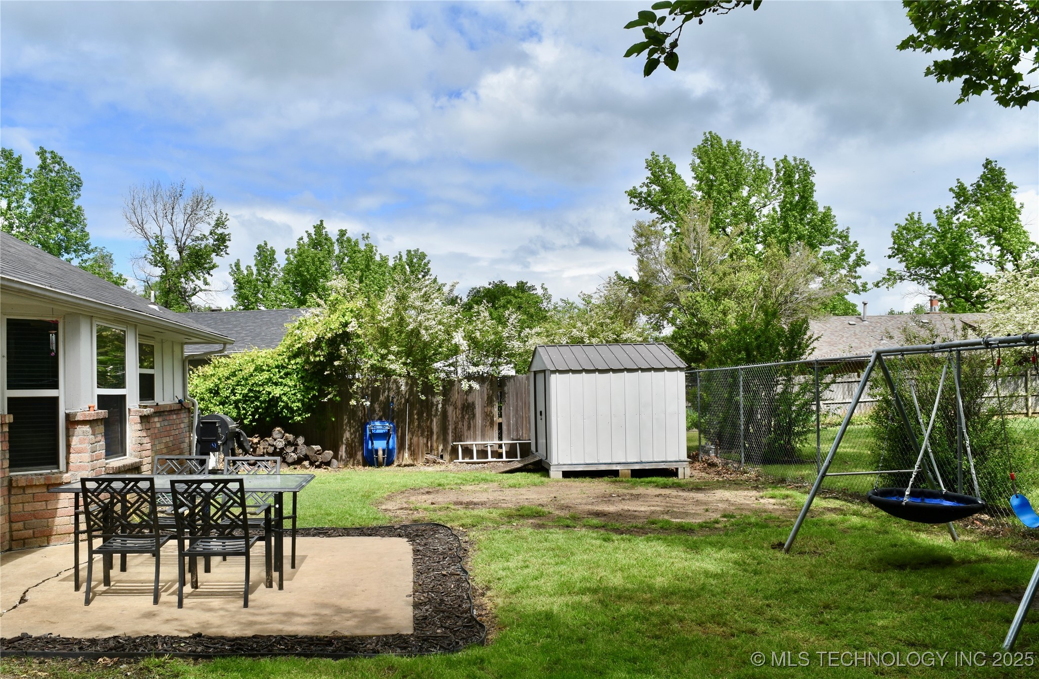 606 Rosewood Court Property Photo 16