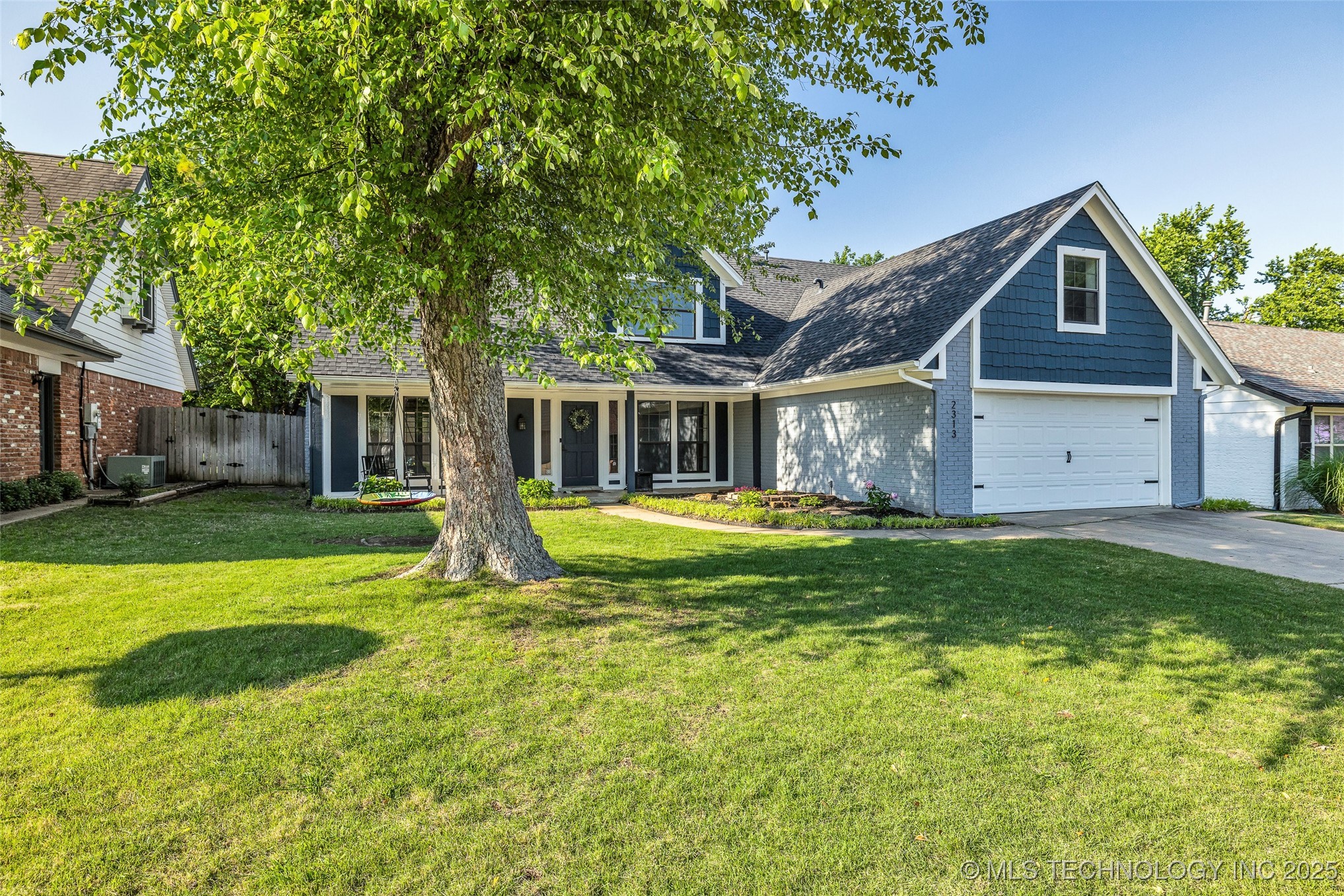 2313 W Nashville Court Property Photo 4