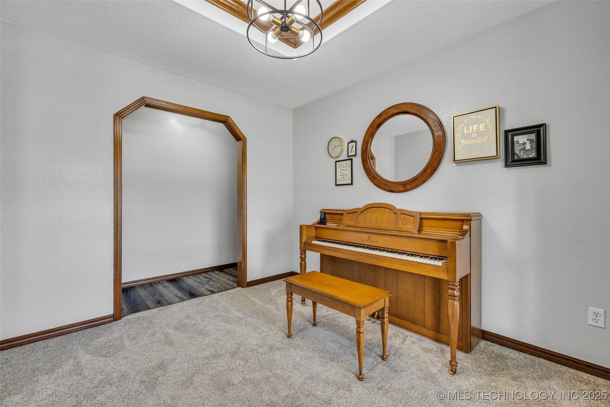 2313 W Nashville Court Property Photo 24