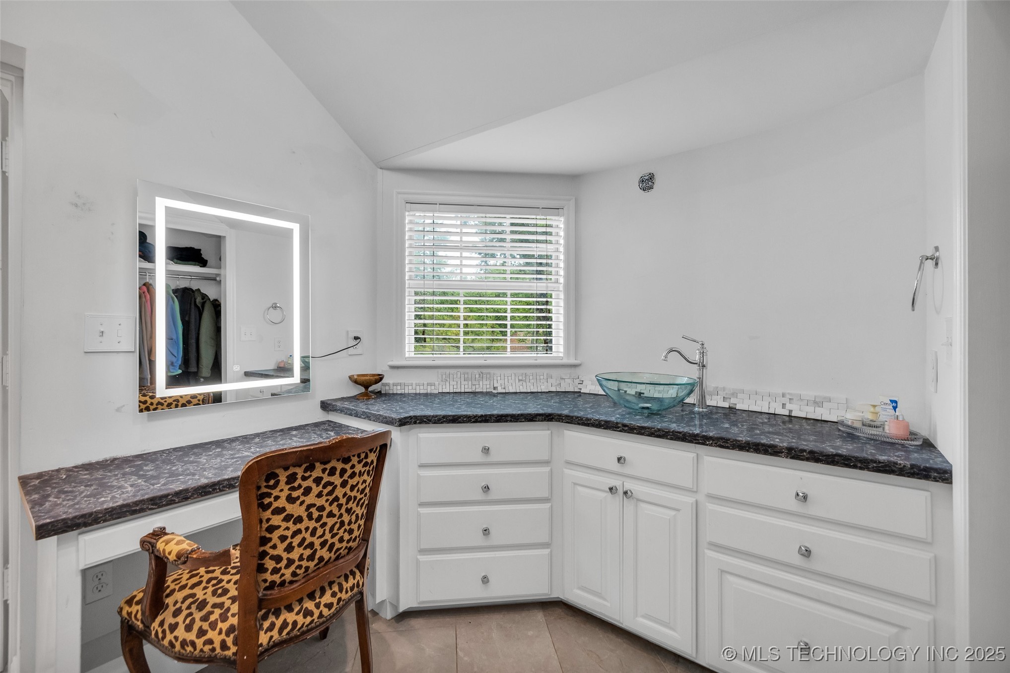 2135 E 25th Place Property Photo 36