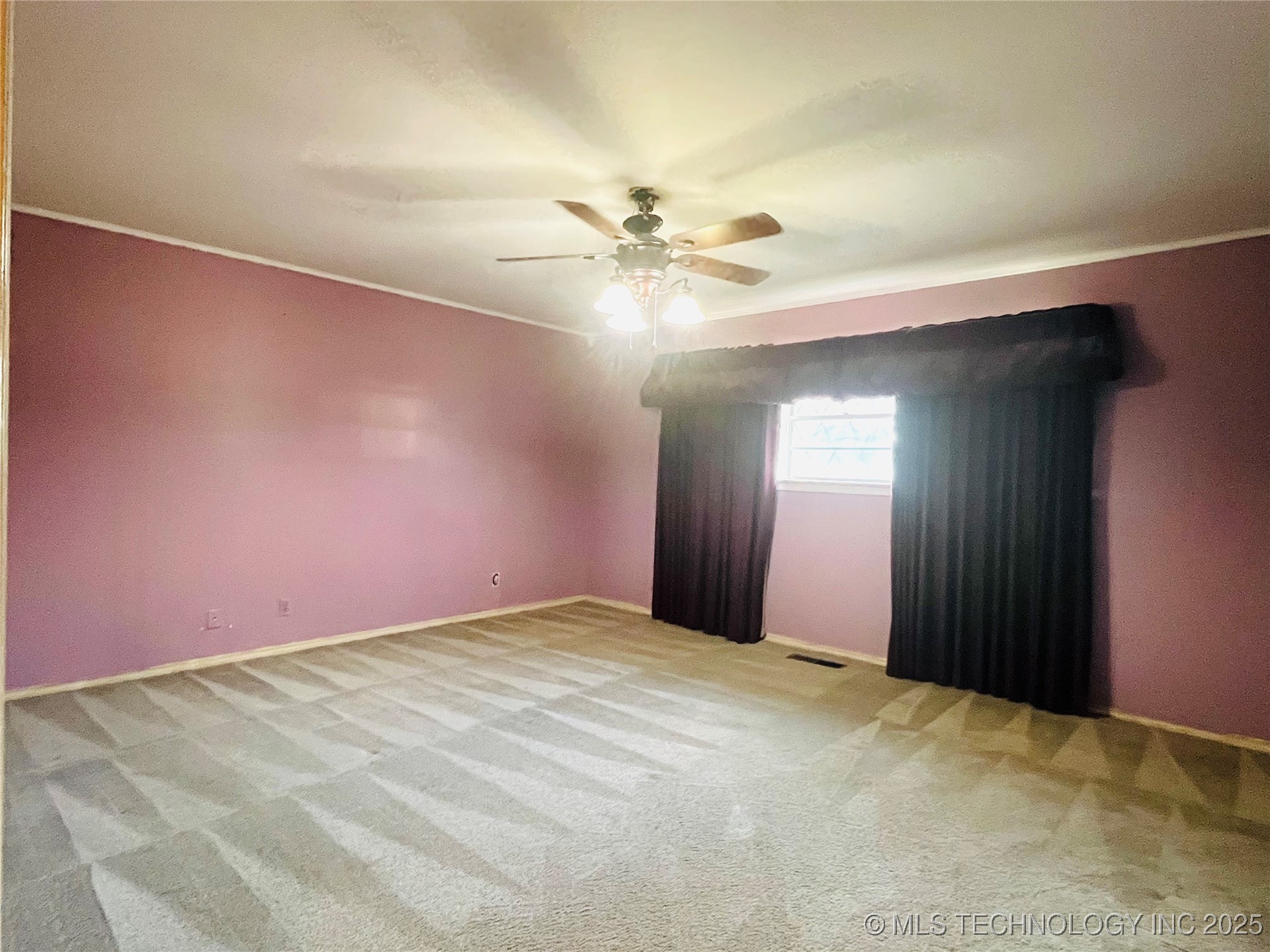240 Hinton Boulevard Property Photo 6