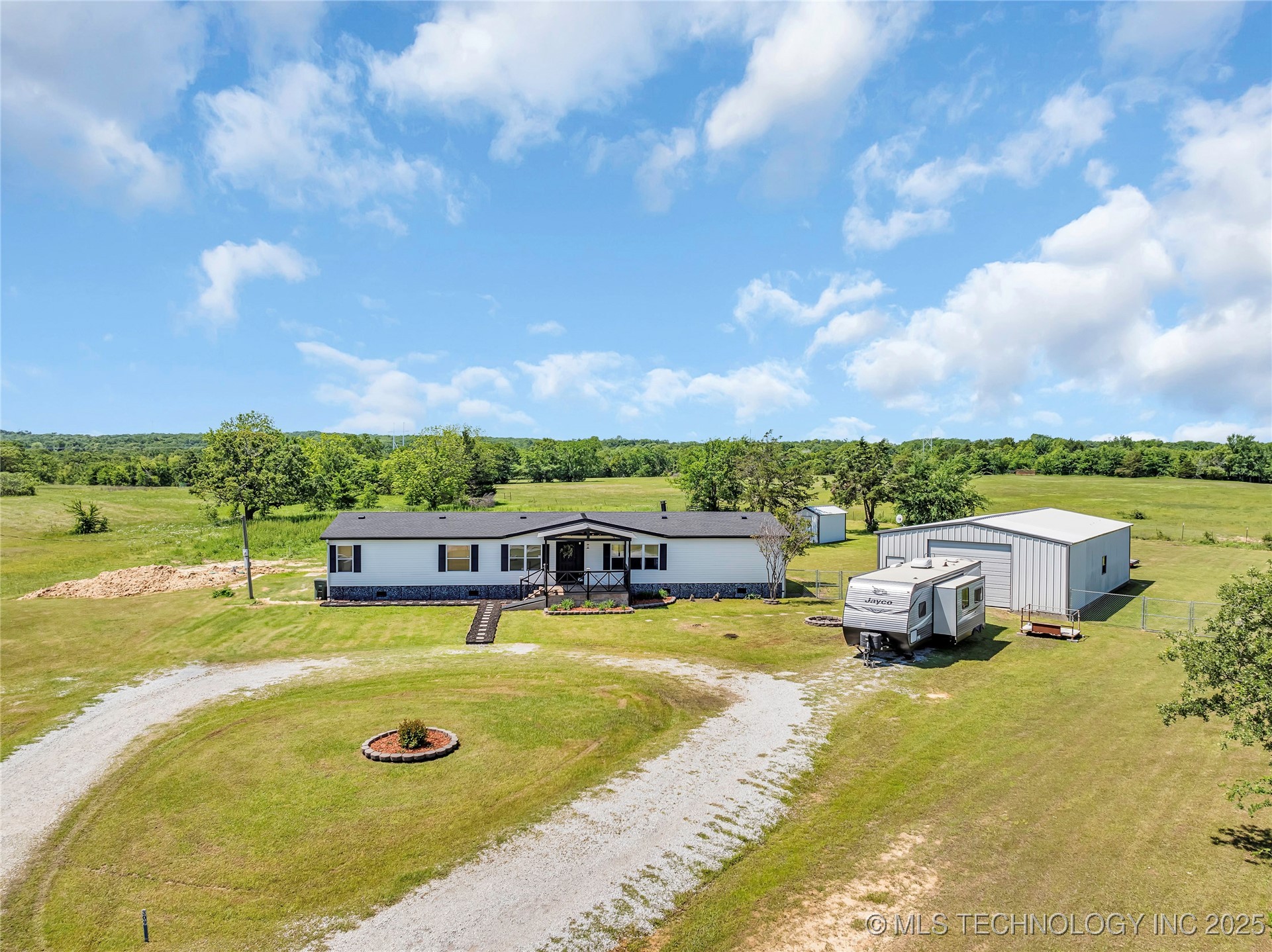 309 Stirling Property Photo