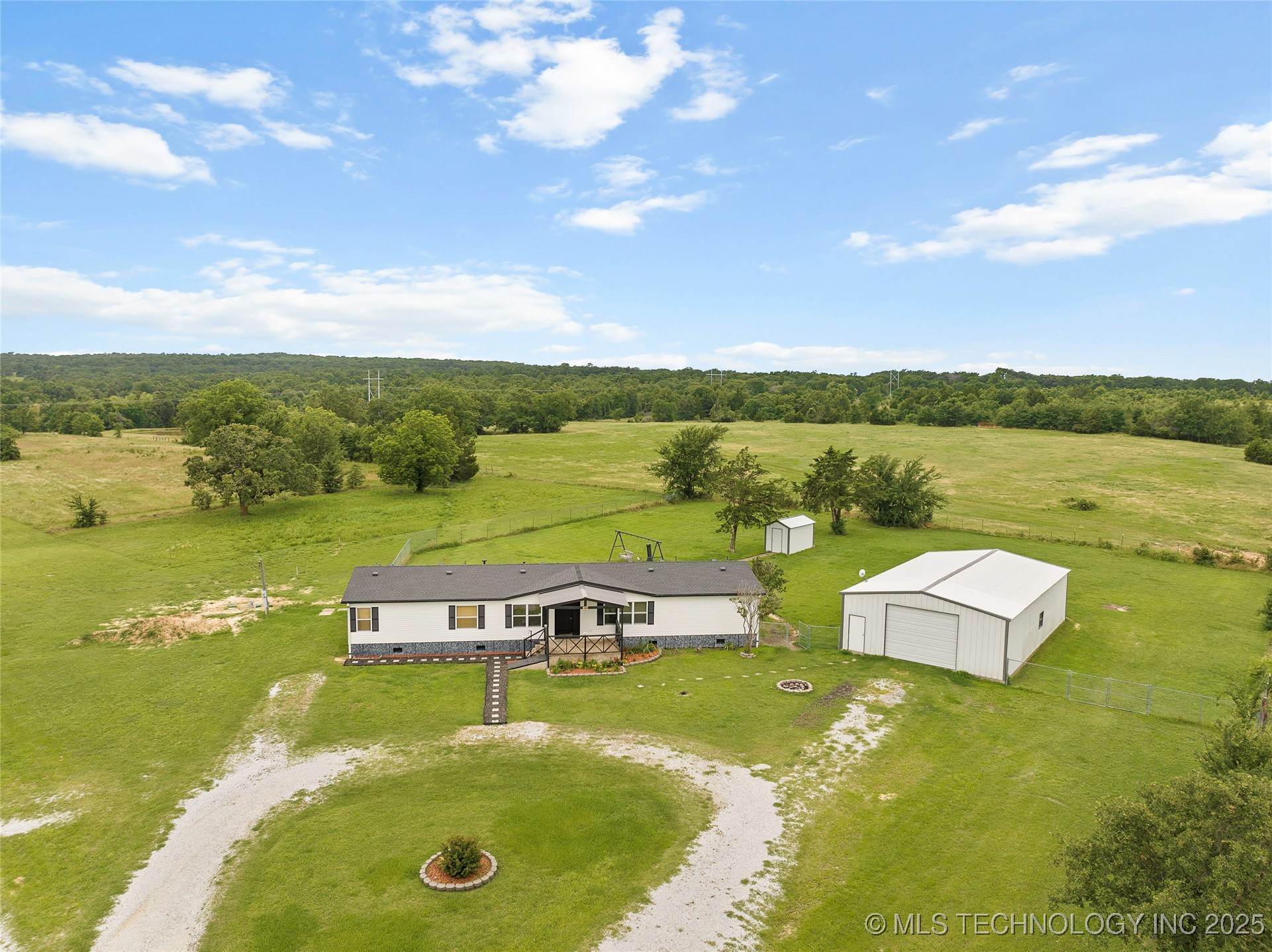 309 Stirling Property Photo