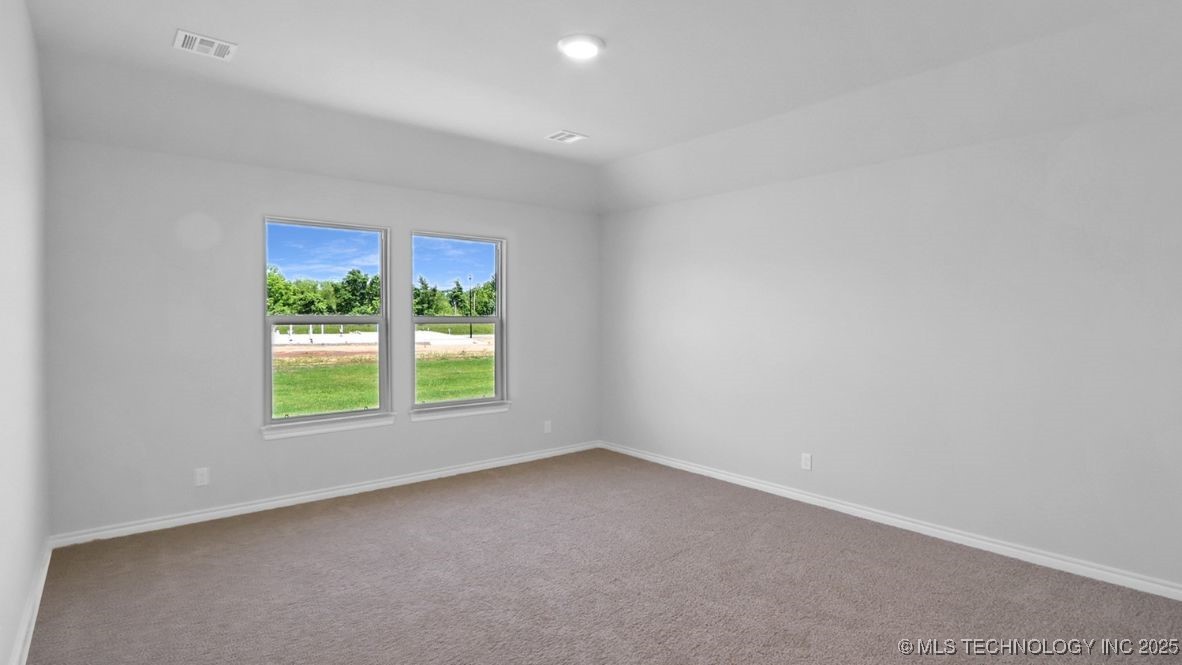 15551 S 74th East Avenue Property Photo 6