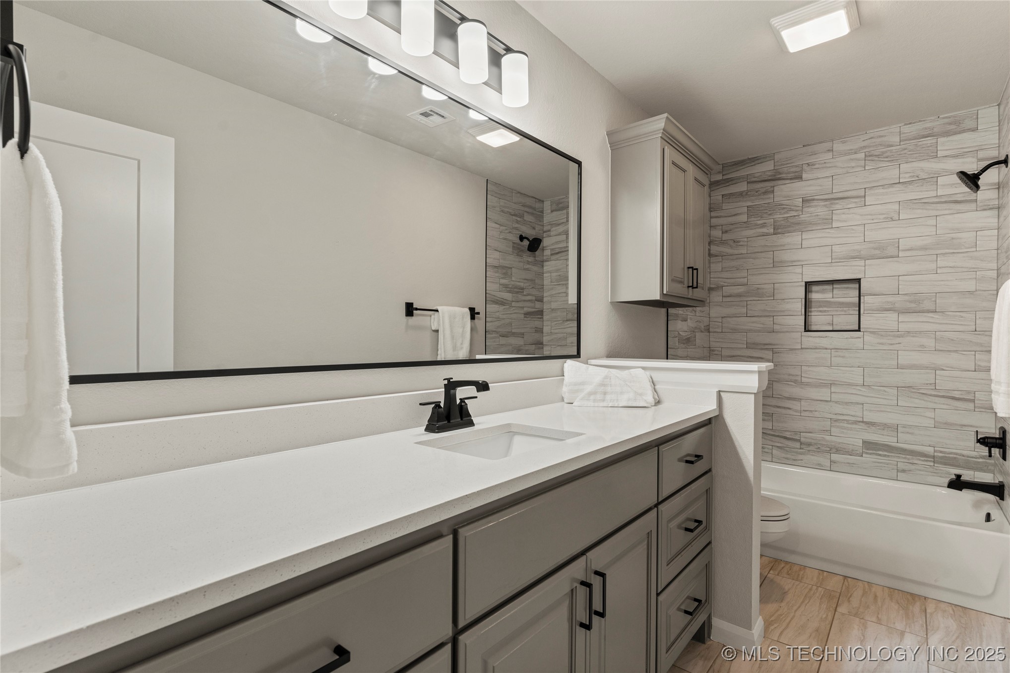 4525 S Holly Avenue W Property Photo 29