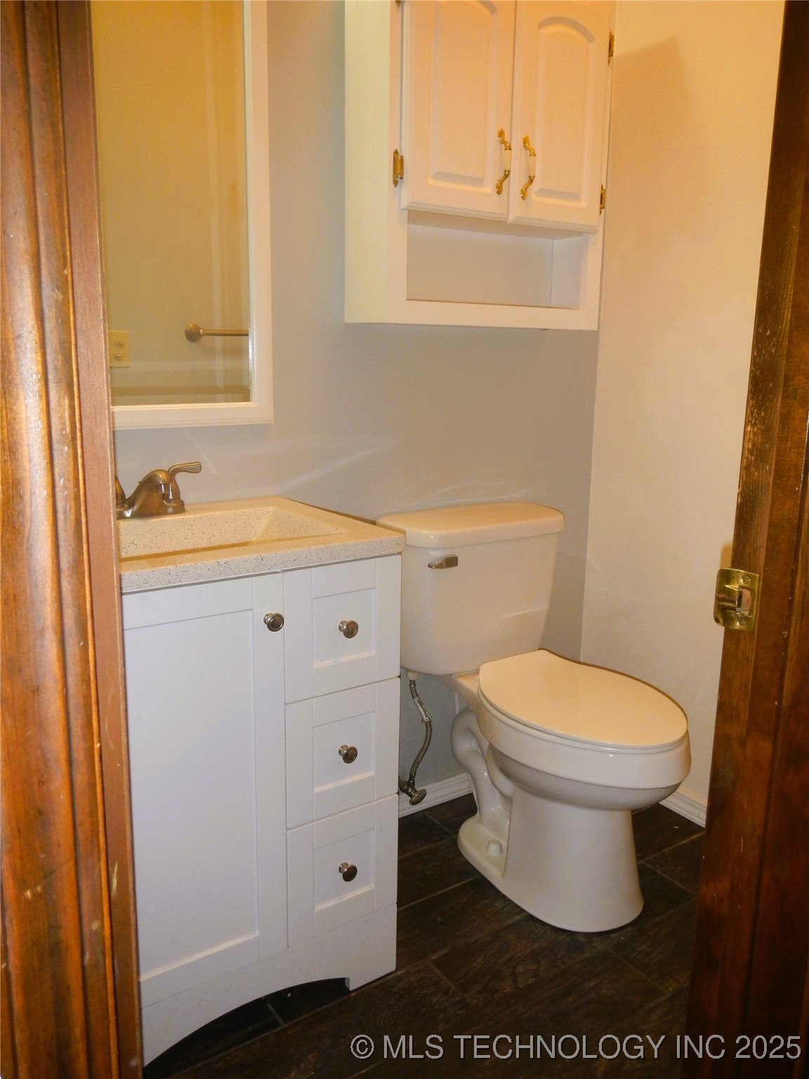 110 W 8th Street Property Photo 27