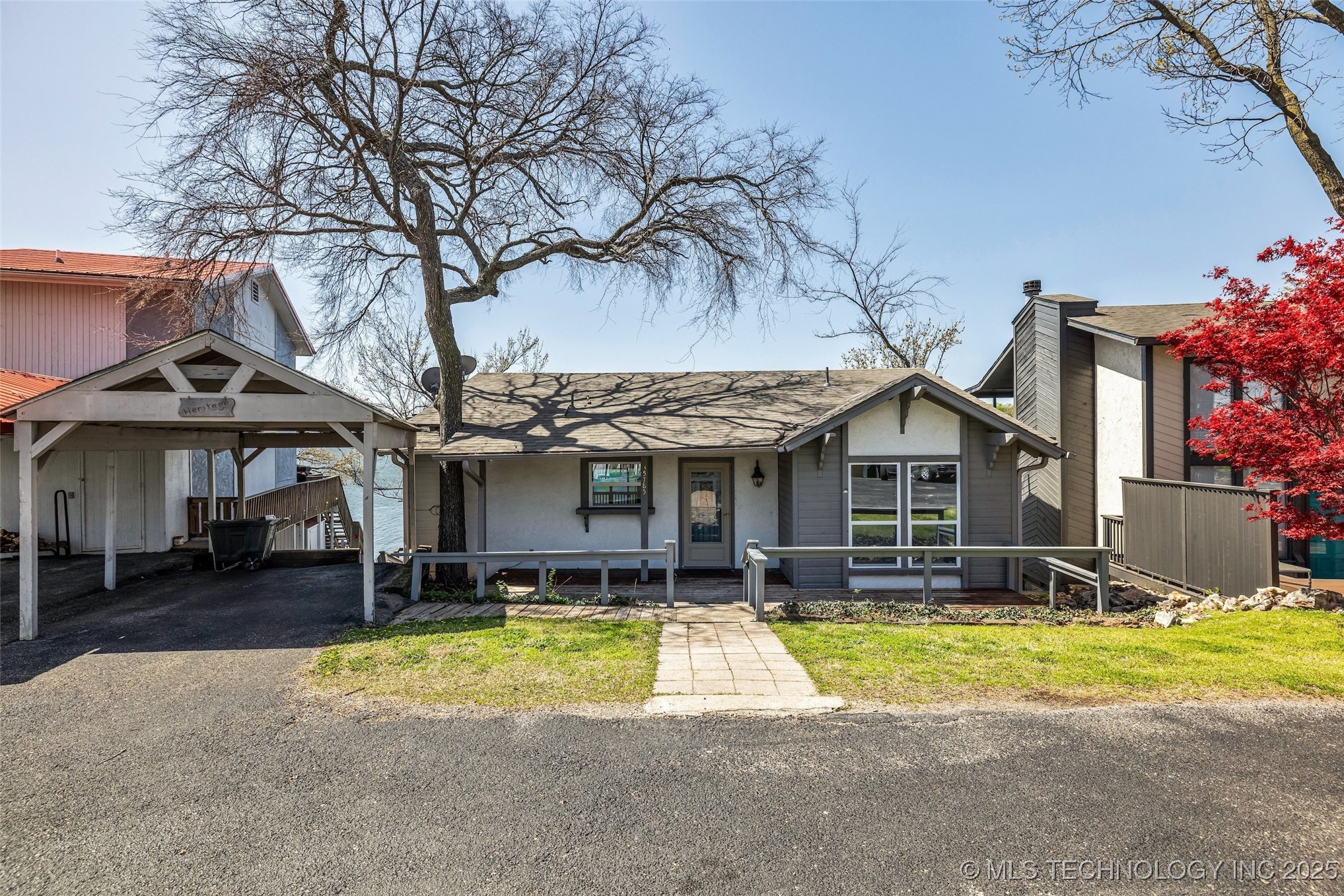 35785 Grand Point Property Photo 1