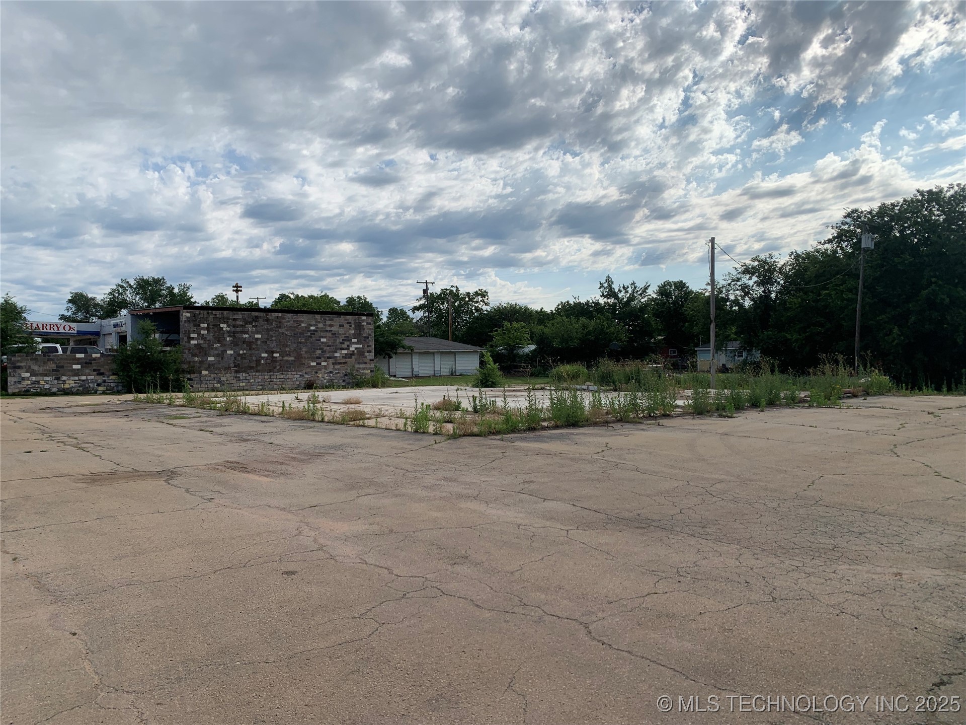 706 Broadway Avenue Property Photo