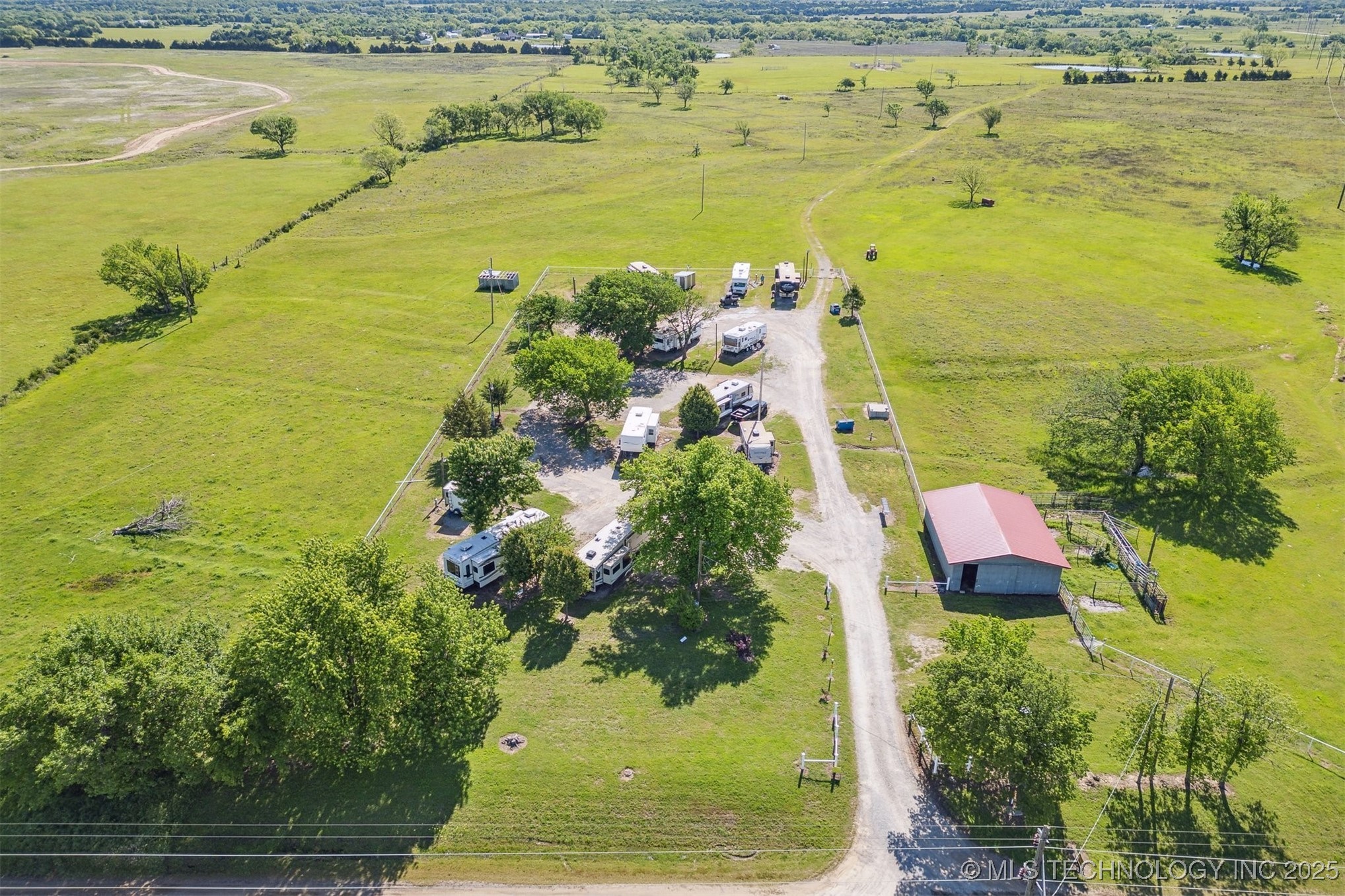 2616 N Harmony Road Property Photo 1