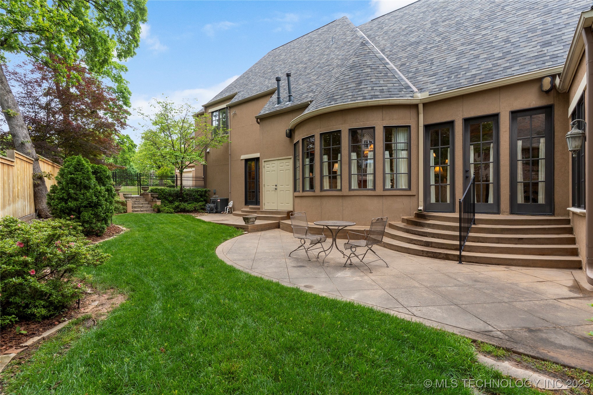 11616 S Hudson Court Property Photo 44