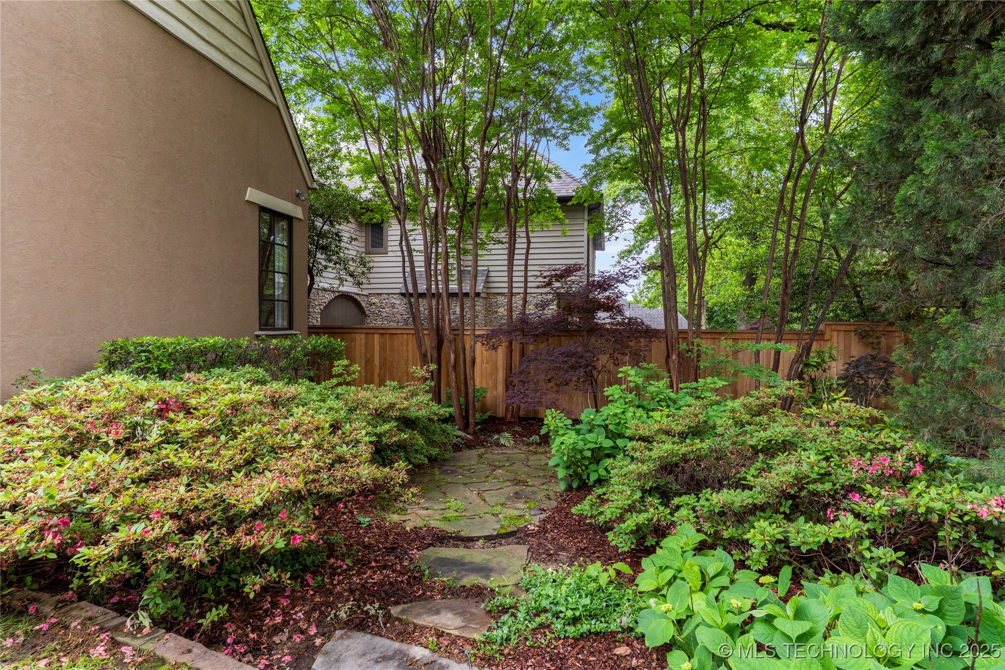 11616 S Hudson Court Property Photo 45