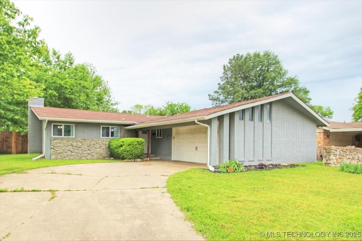 1711 S 106th East Avenue Property Photo 1