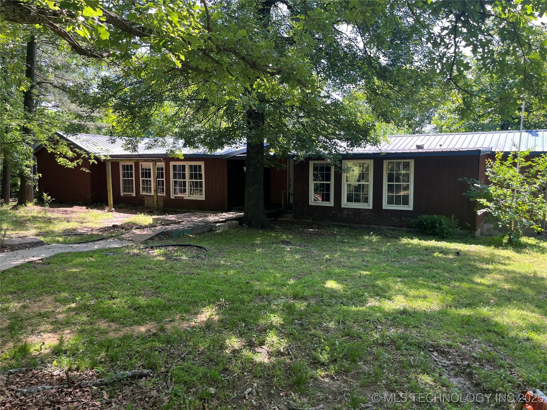98 Whispering Pines Lane Property Photo 1