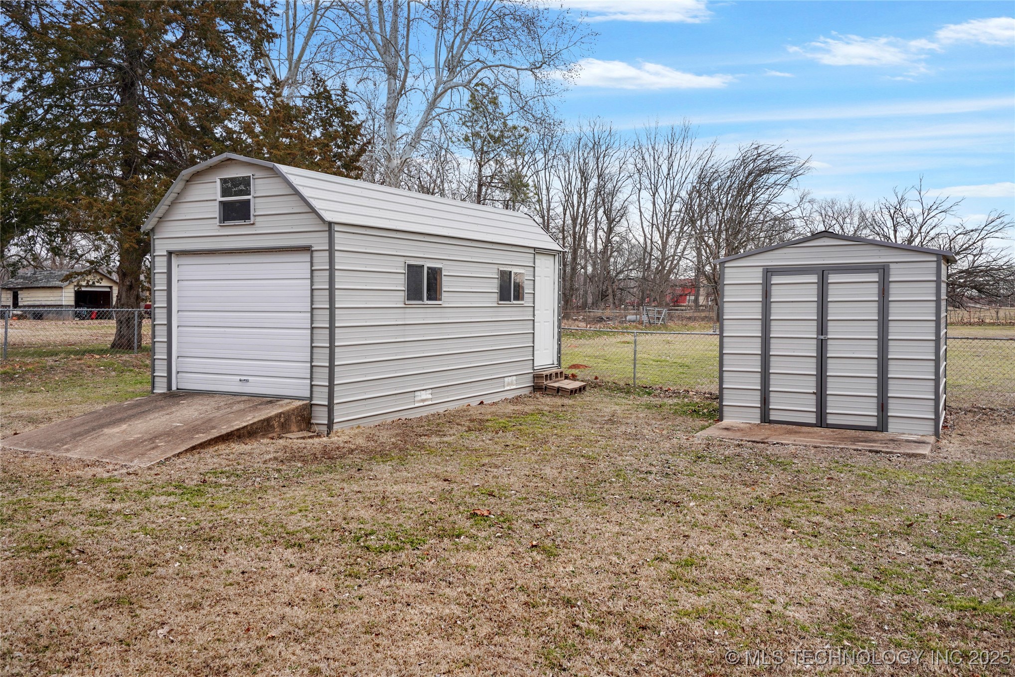 1601 S 165th West Avenue Property Photo 4