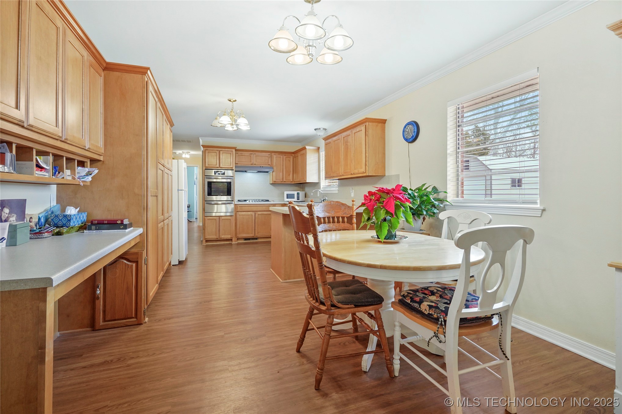 1601 S 165th West Avenue Property Photo 11