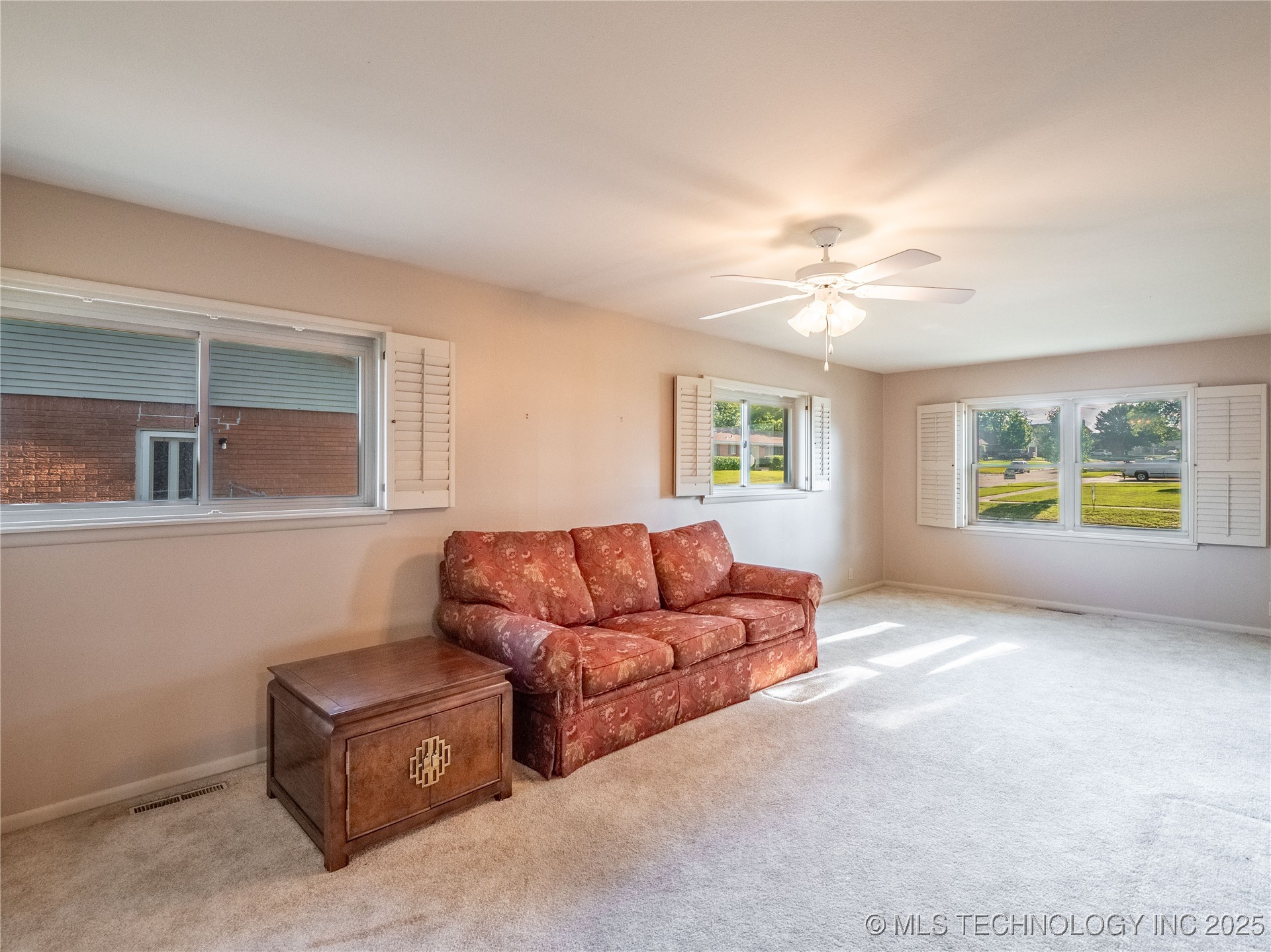 1708 Louise Property Photo 7