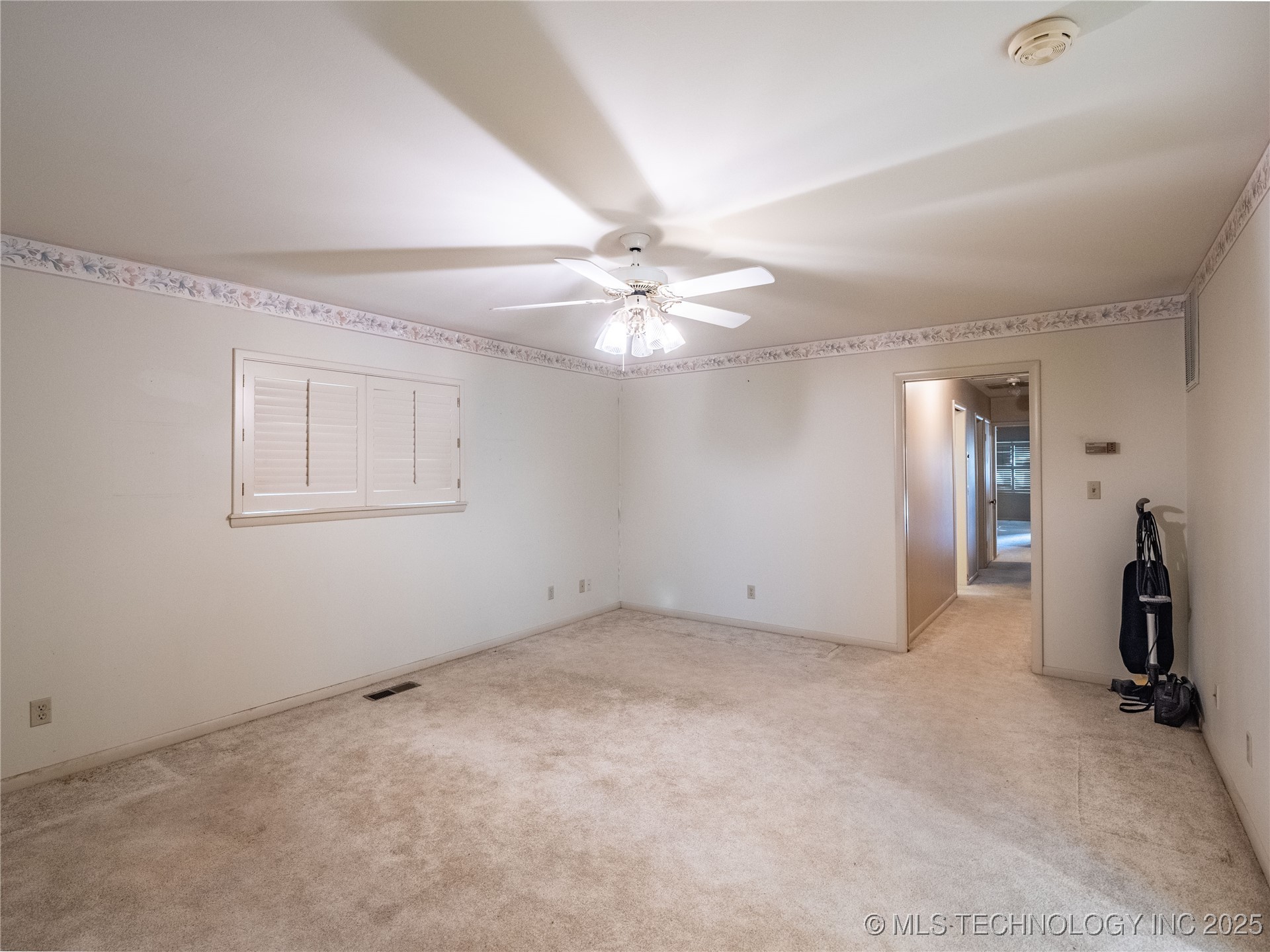 1708 Louise Property Photo 19