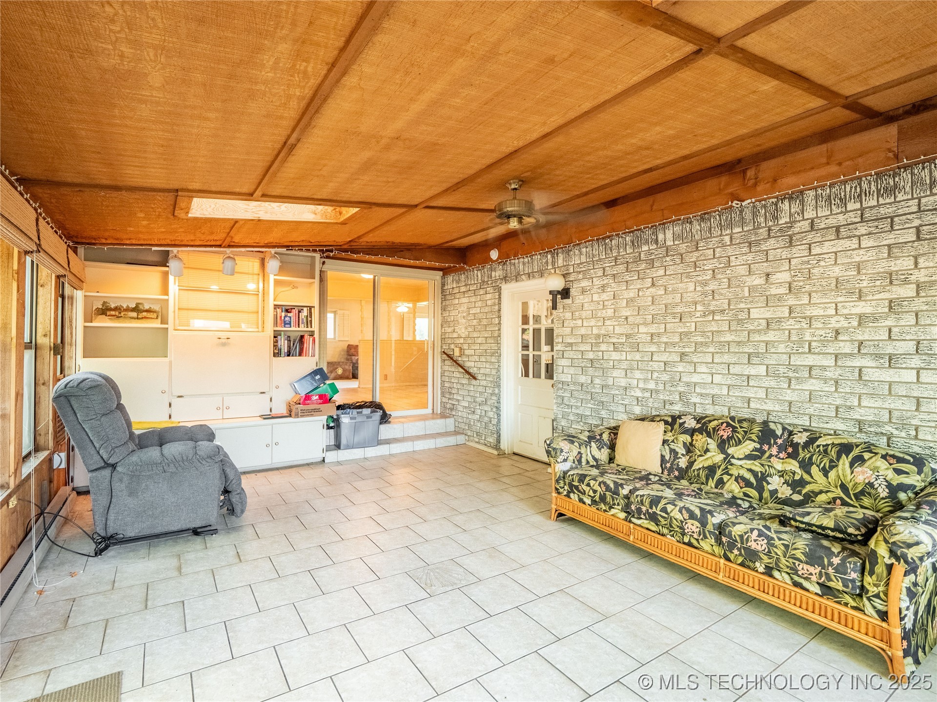1708 Louise Property Photo 38
