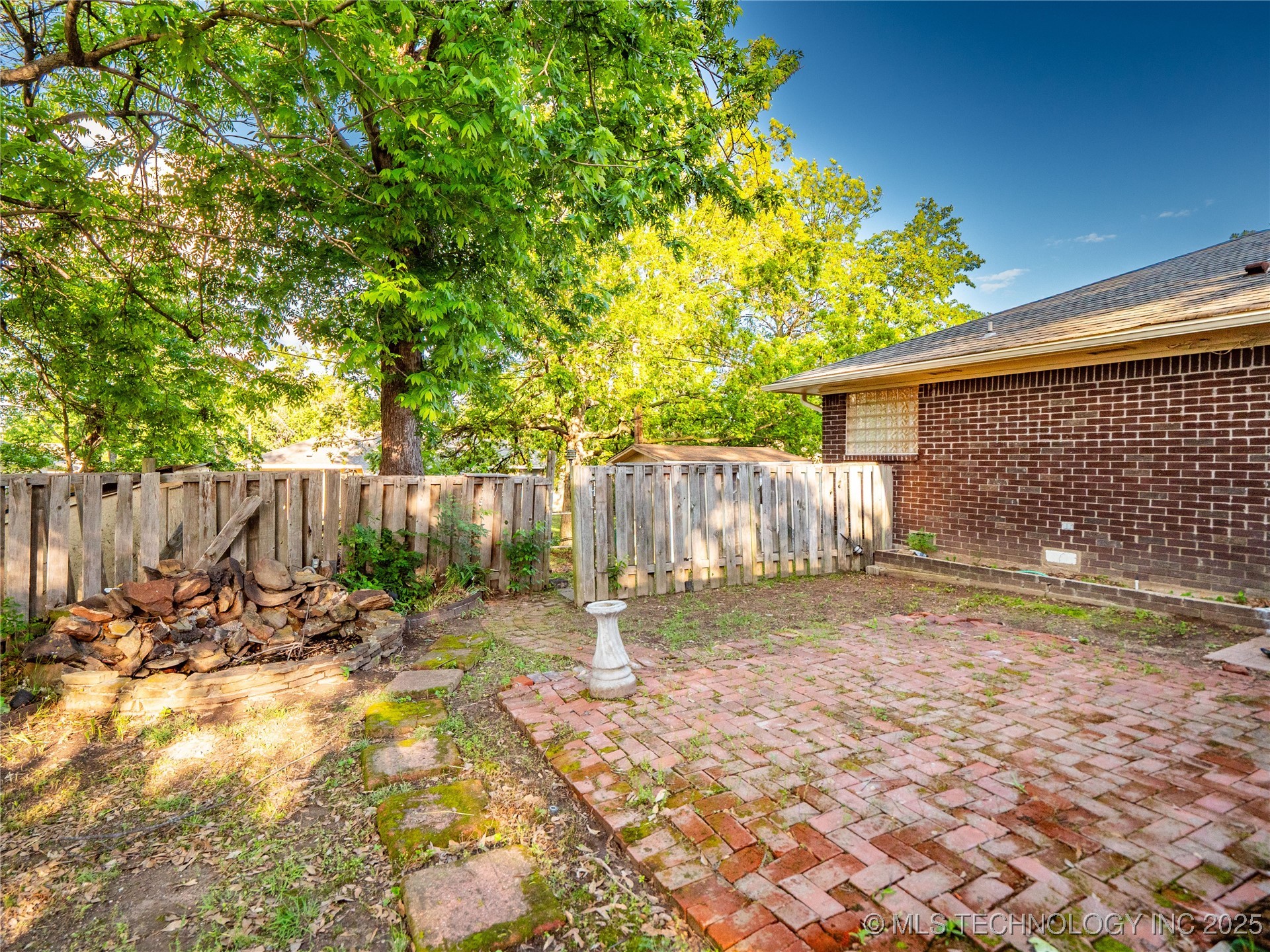 1708 Louise Property Photo 45
