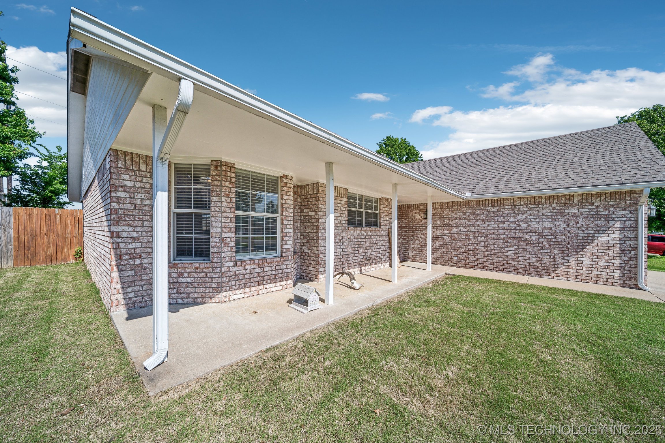 24892 S Heartwood Drive Property Photo 4