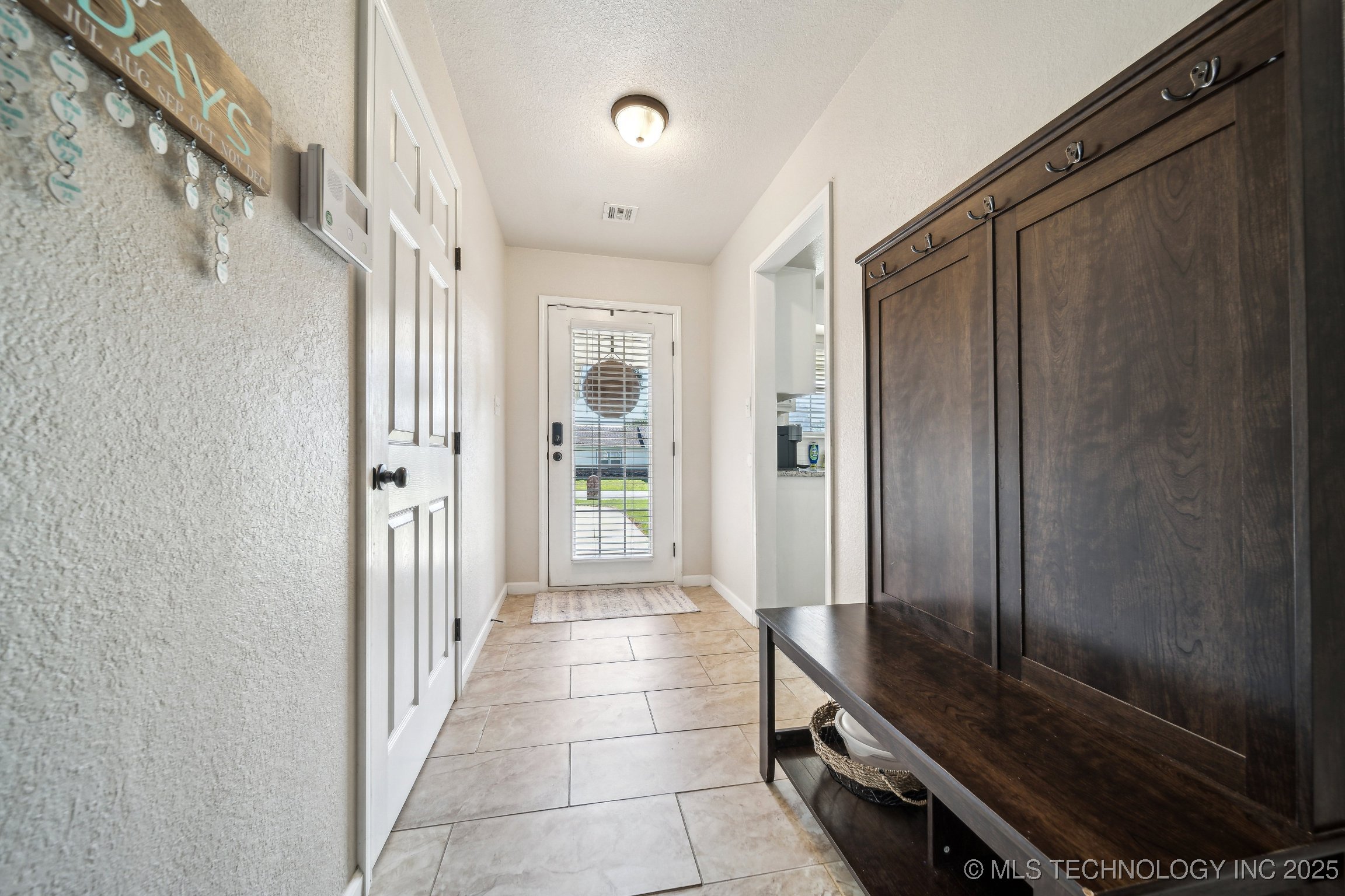 24892 S Heartwood Drive Property Photo 7
