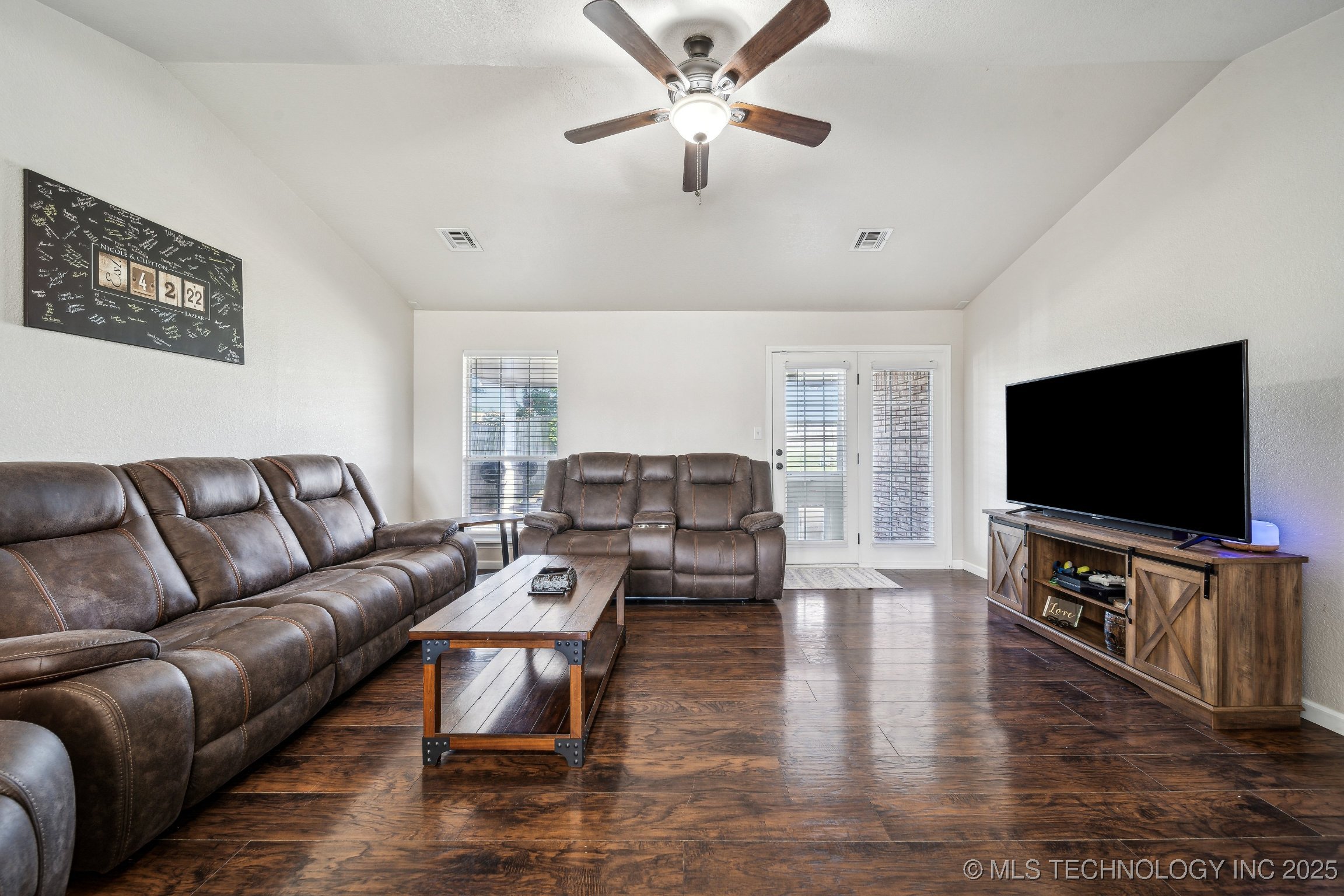 24892 S Heartwood Drive Property Photo 9