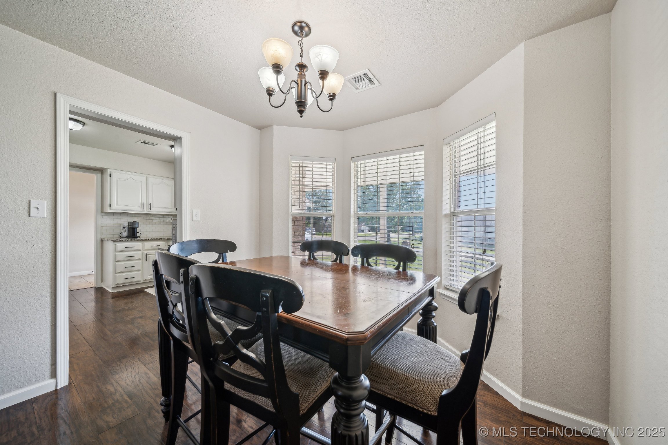 24892 S Heartwood Drive Property Photo 16