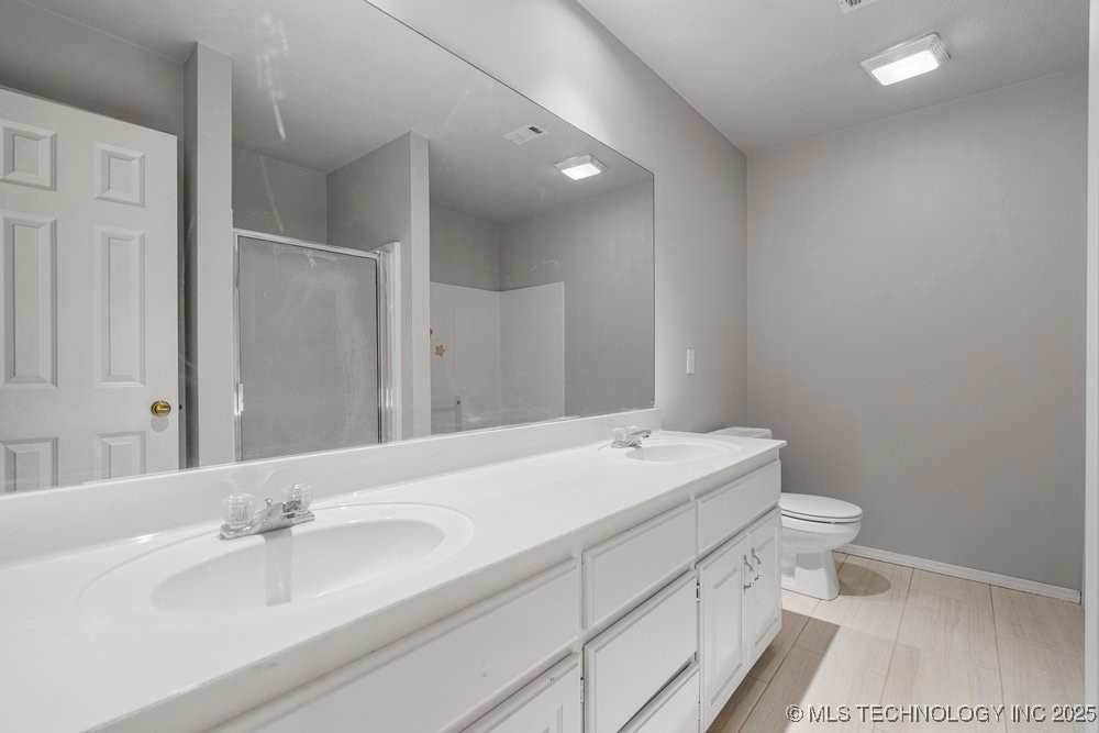 2828 E 85th Street 138 Property Photo 31
