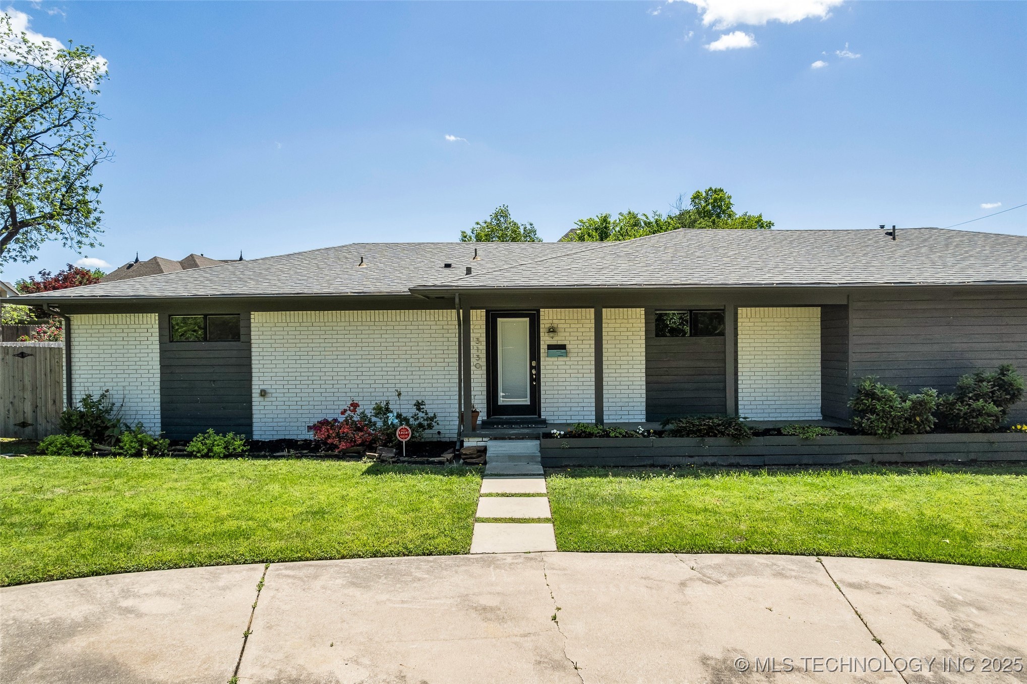3130 E 47th Street Property Photo 1