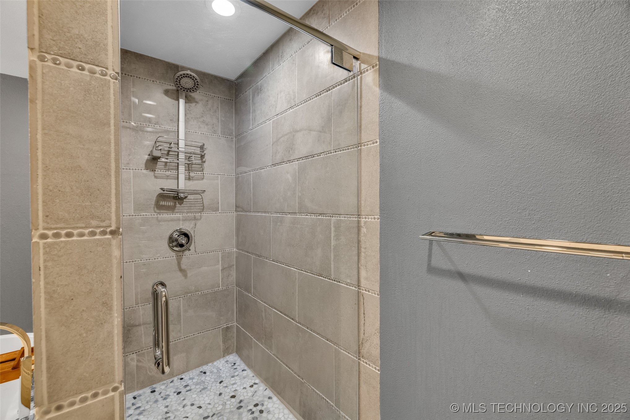 3130 E 47th Street Property Photo 22