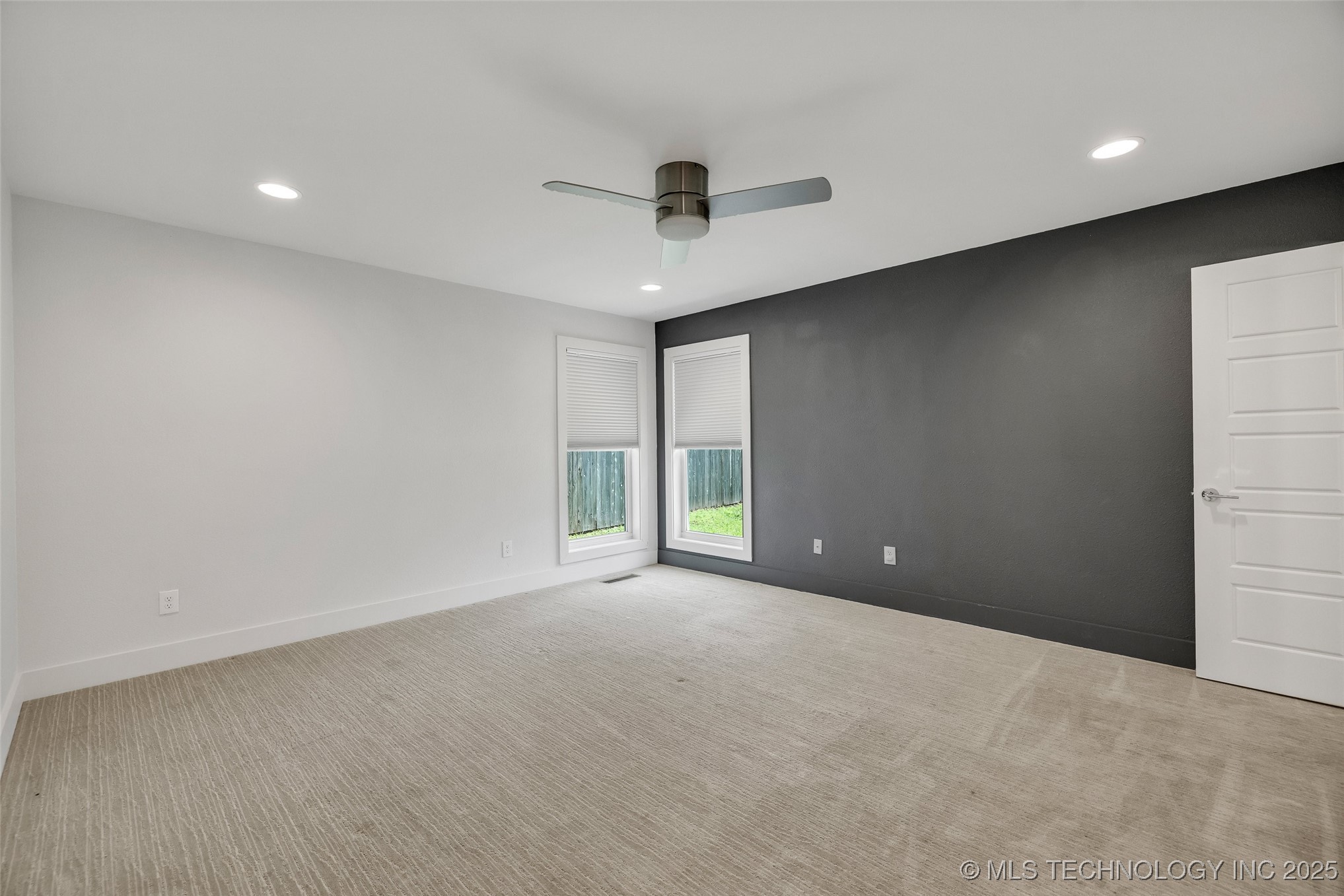 3130 E 47th Street Property Photo 29