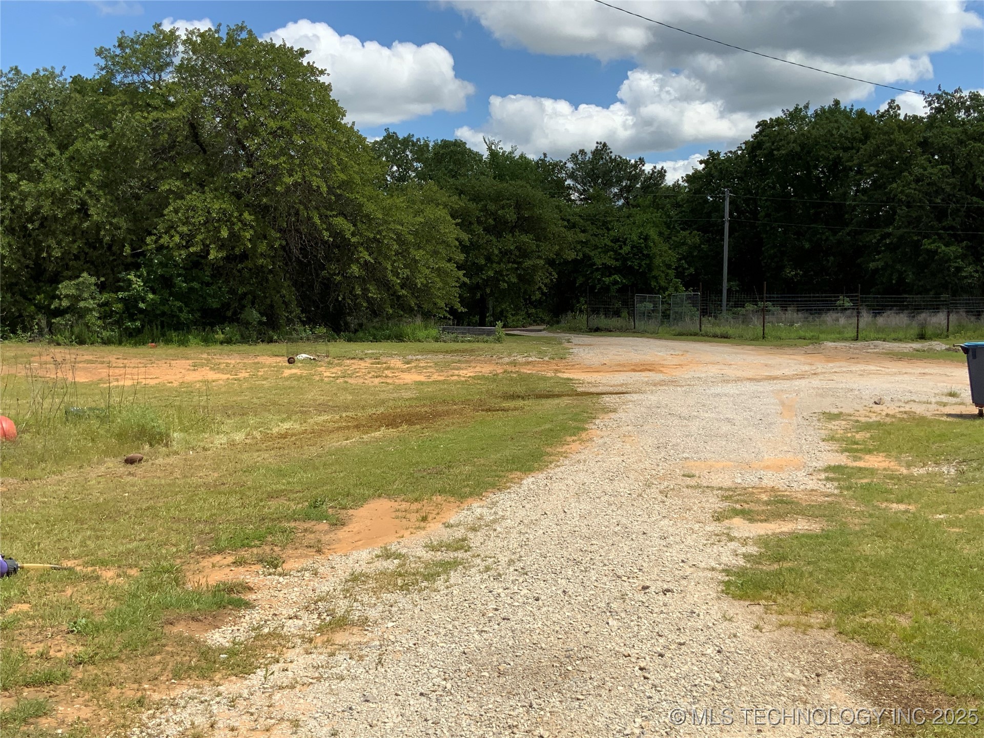 223 Slider Lane Property Photo 2