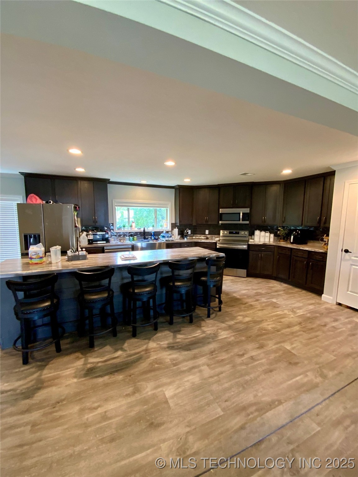 223 Slider Lane Property Photo 4