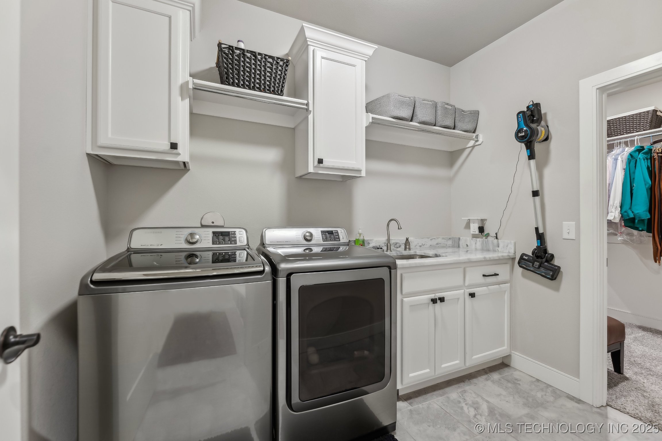1236 W 88th Street Property Photo 17