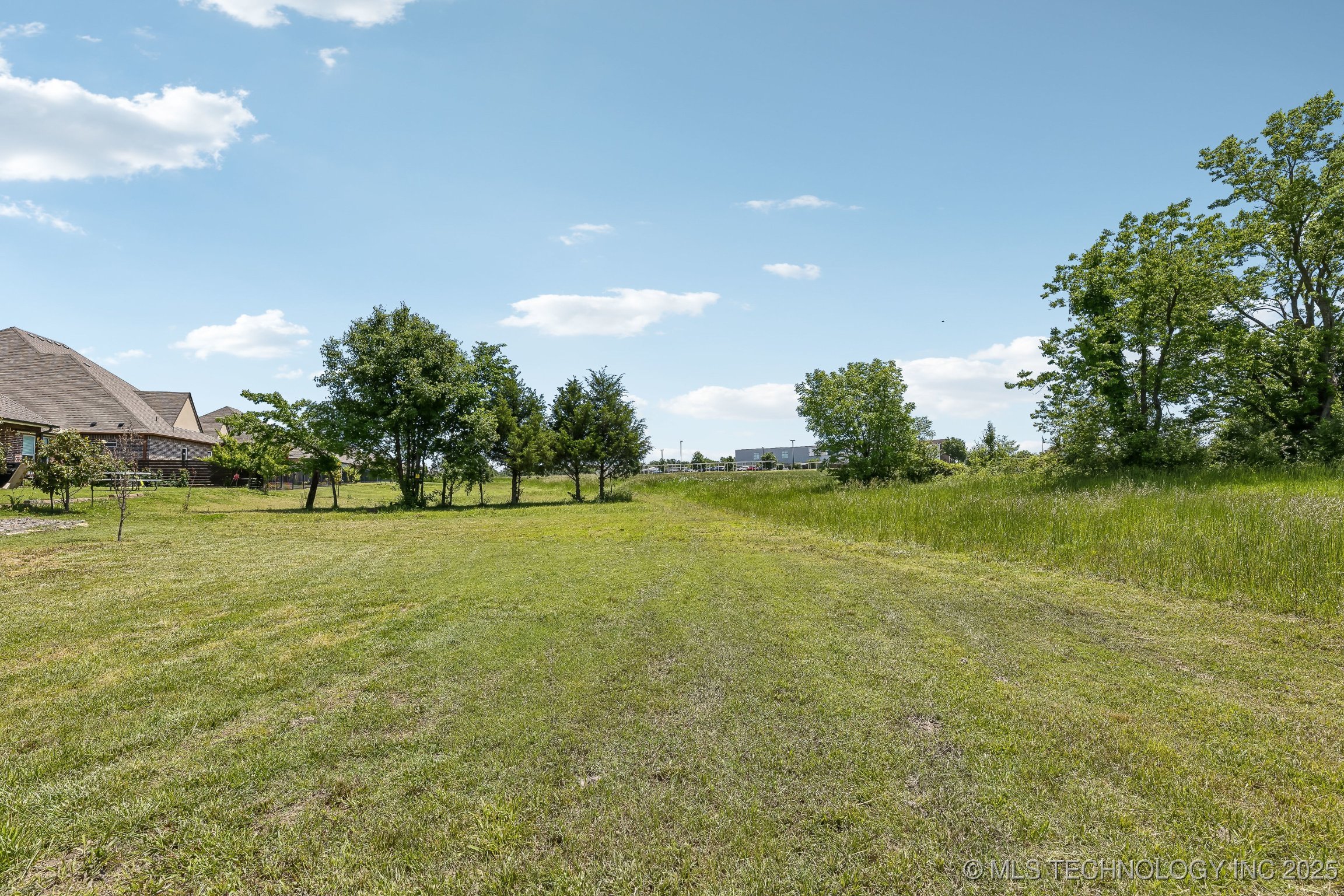 1236 W 88th Street Property Photo 31