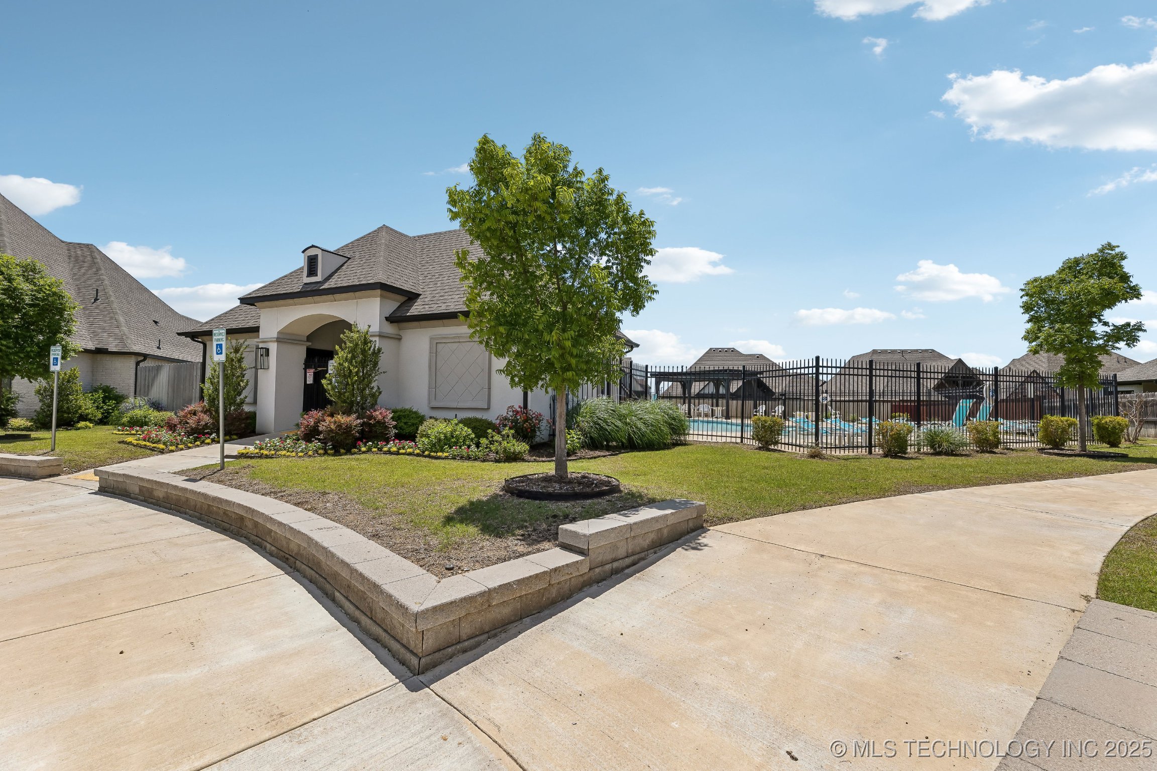 1236 W 88th Street Property Photo 36