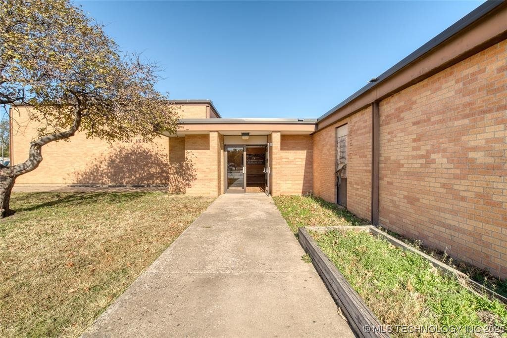 200 Forrest Park Drive Property Photo