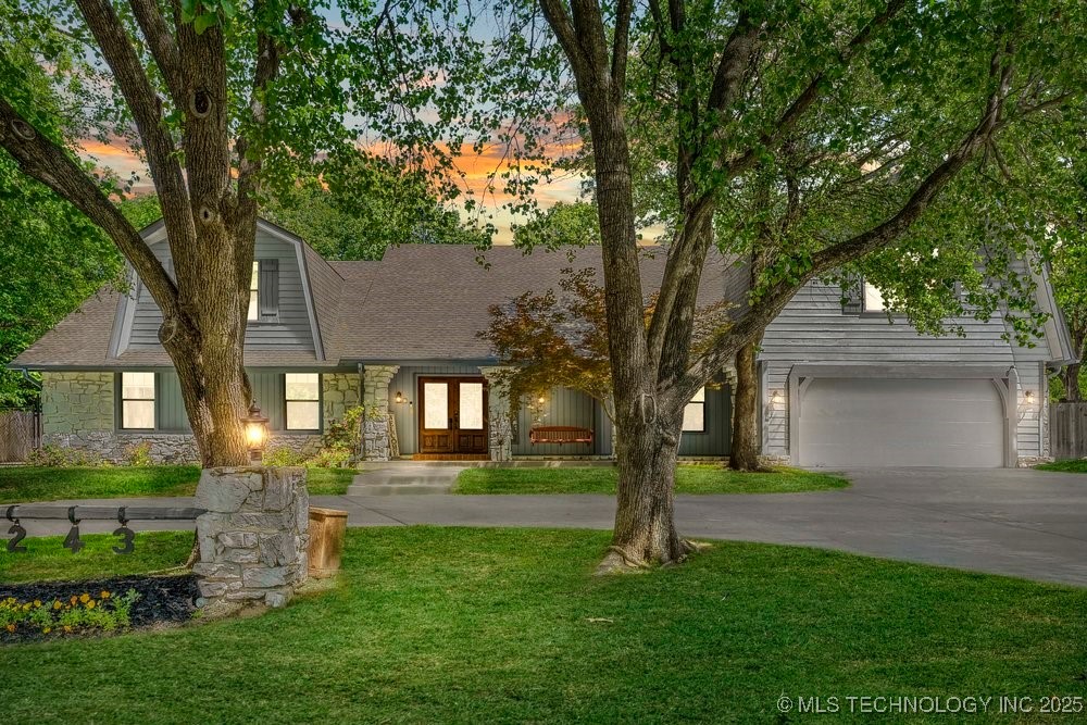 4243 E 104th Street Property Photo 1