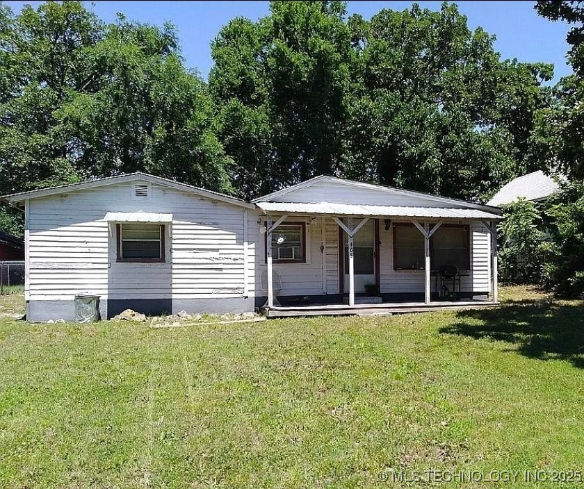 408 Rainbow Property Photo