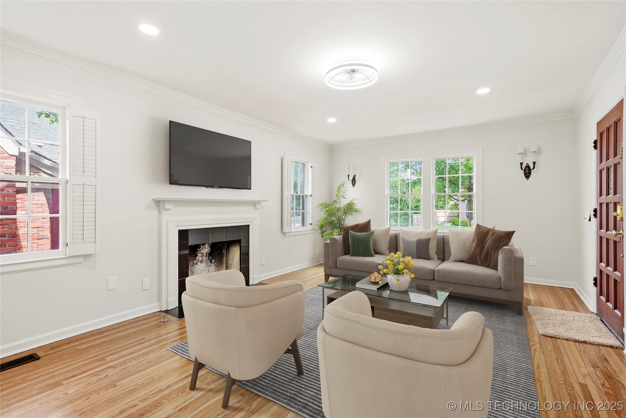 1208 E 29th Street Property Photo 4