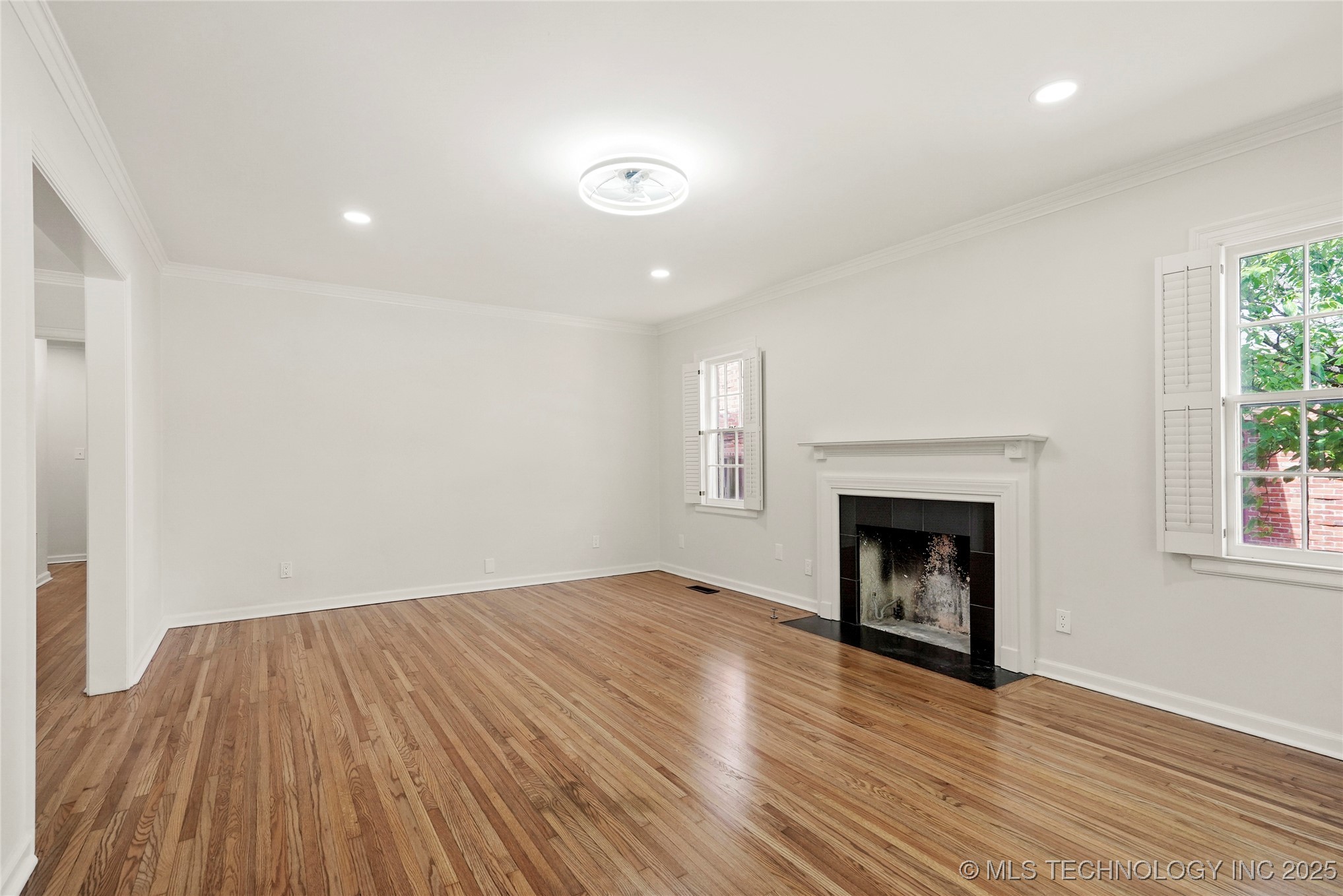 1208 E 29th Street Property Photo 5
