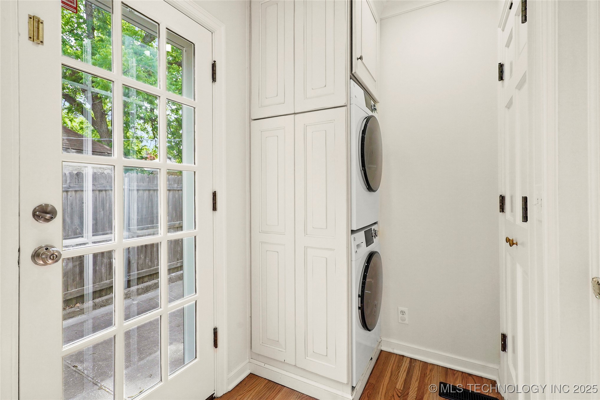 1208 E 29th Street Property Photo 12