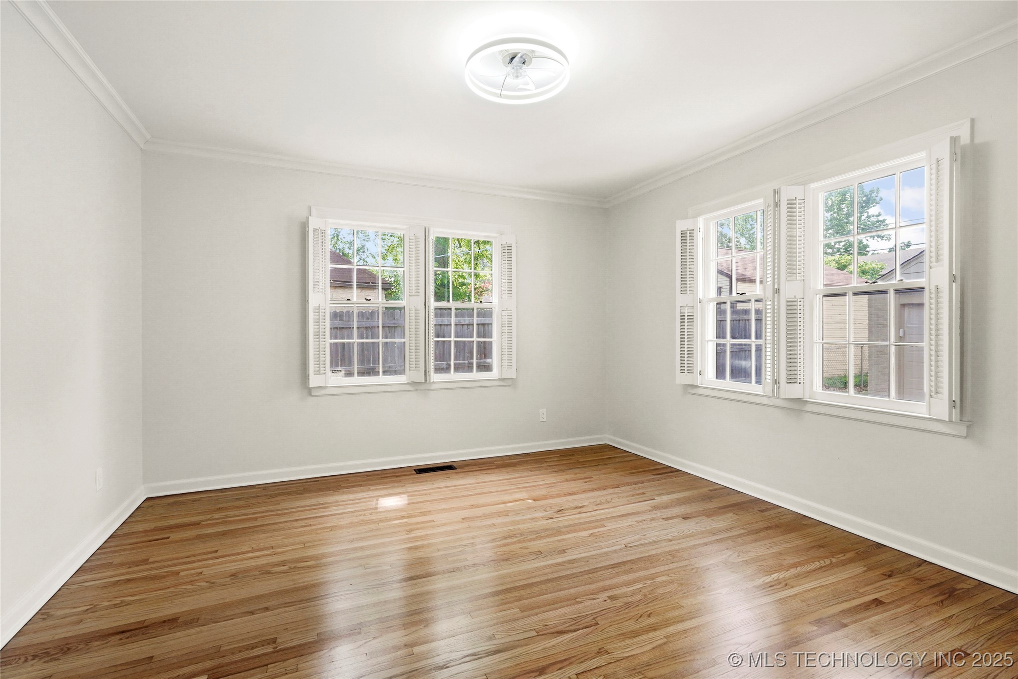1208 E 29th Street Property Photo 18