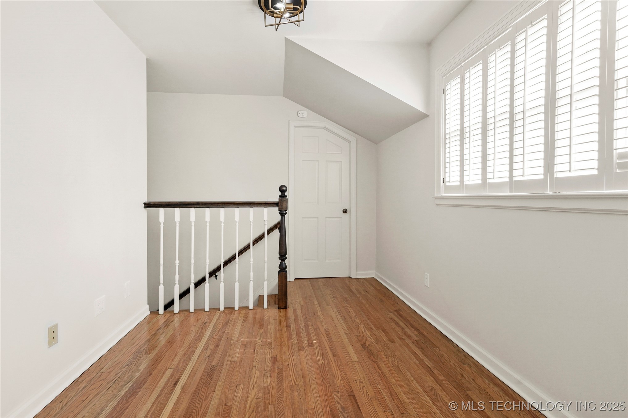 1208 E 29th Street Property Photo 21