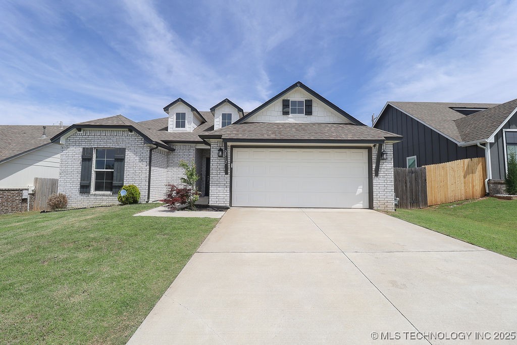 2912 W Charlotte Street Property Photo