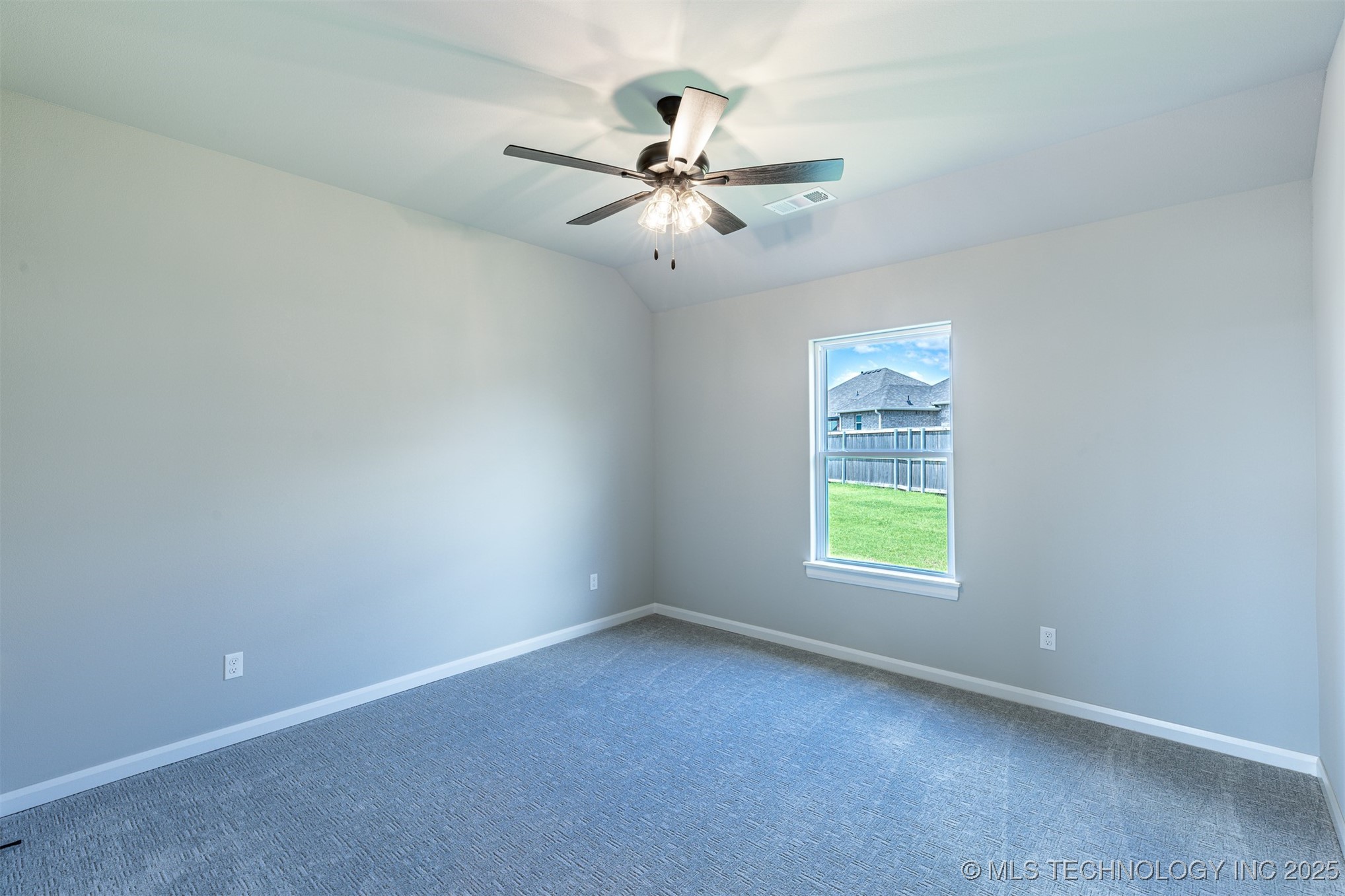 10704 S 278th East Avenue Property Photo 33