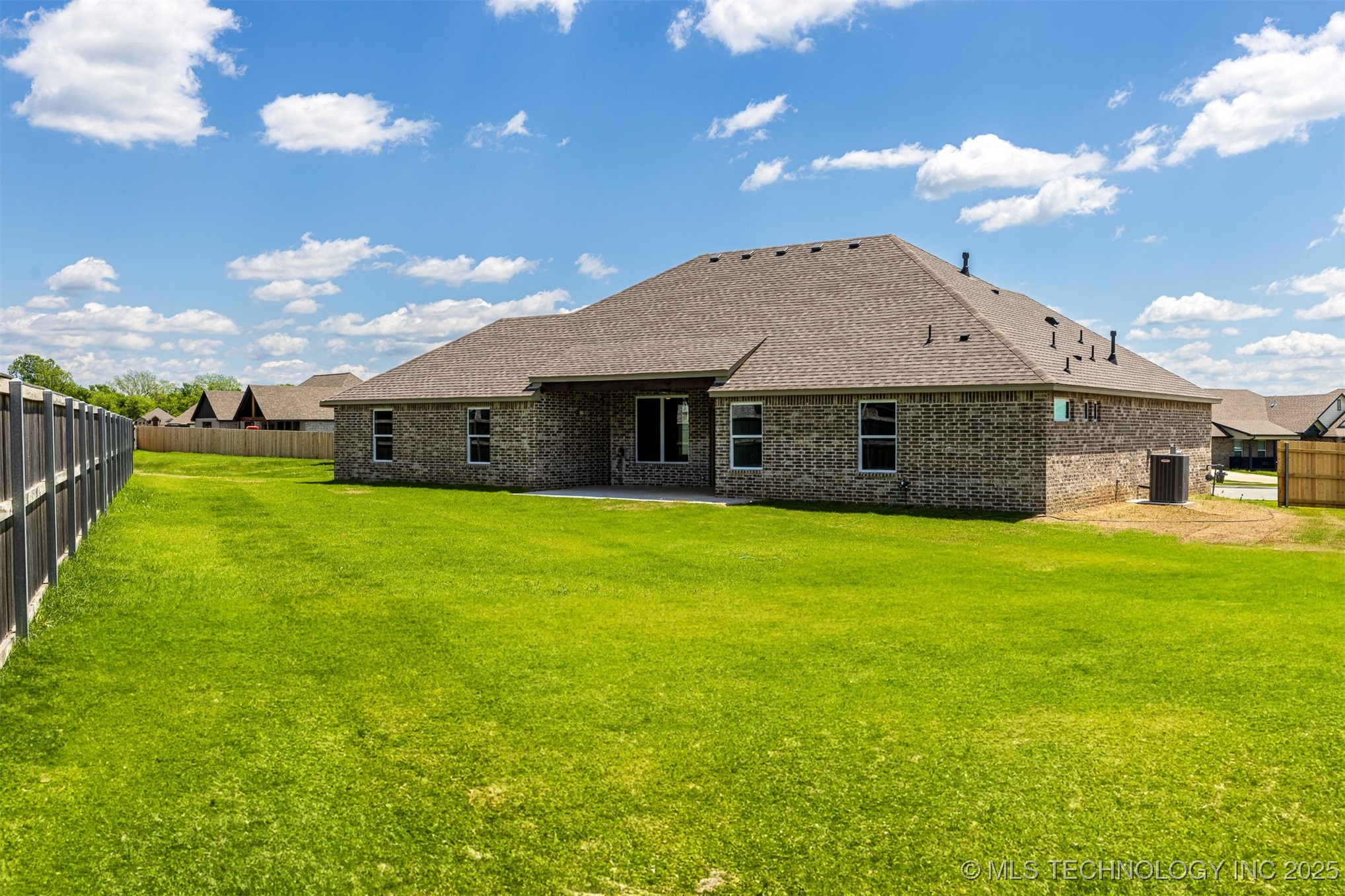 10704 S 278th East Avenue Property Photo 44