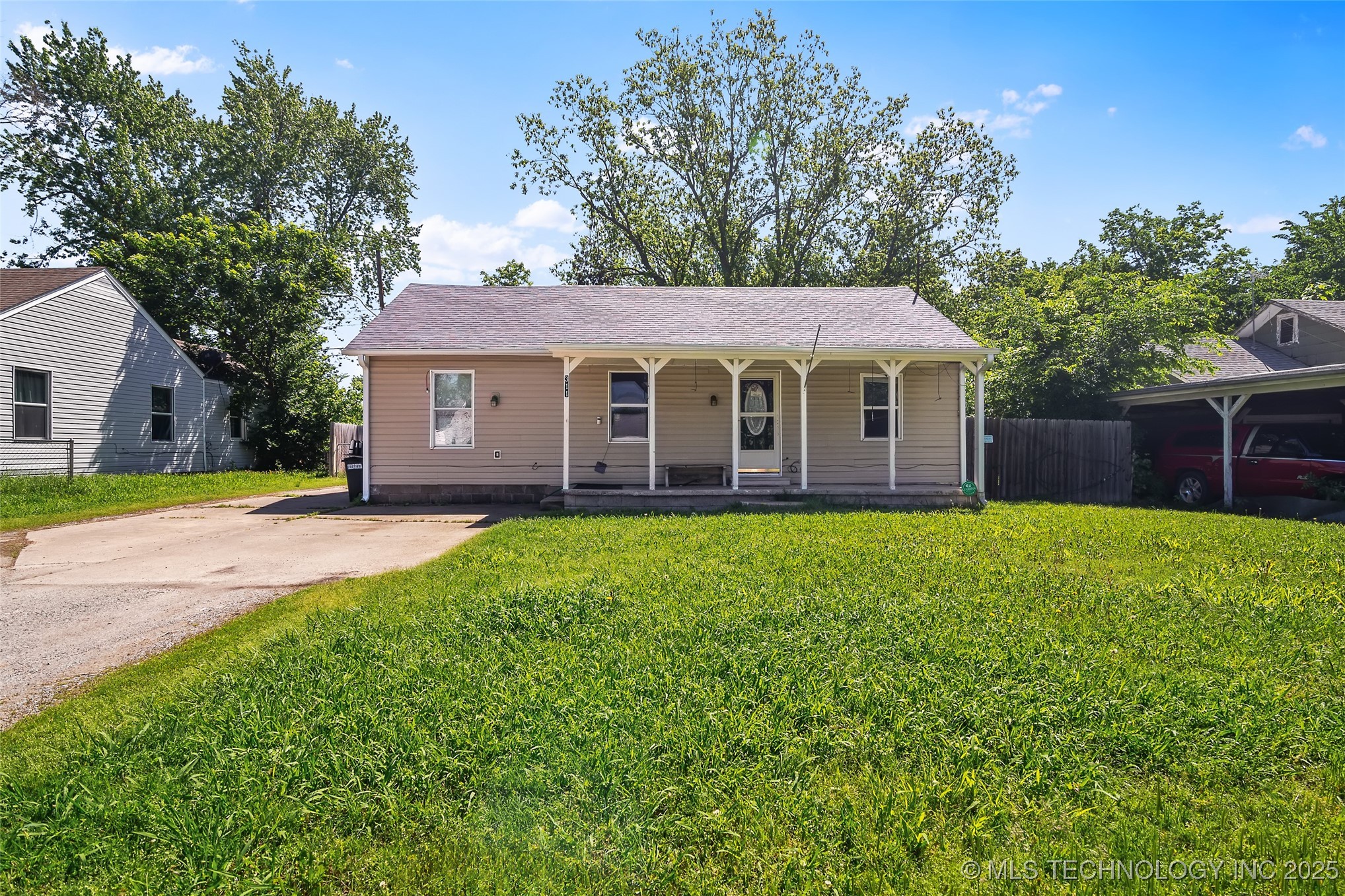 311 N Ora Street Property Photo